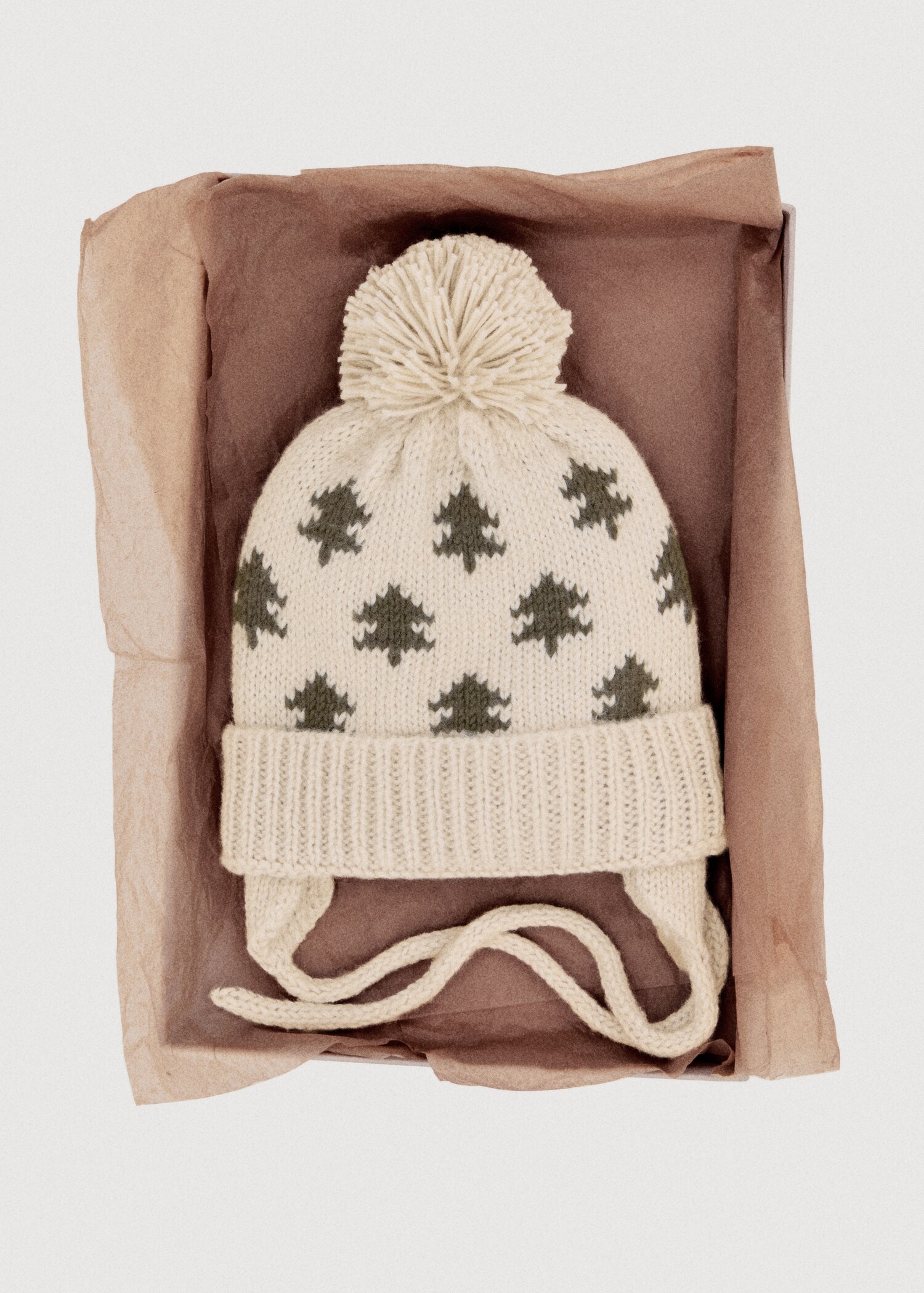 Embroidered hat with tassel - Details of the article 7