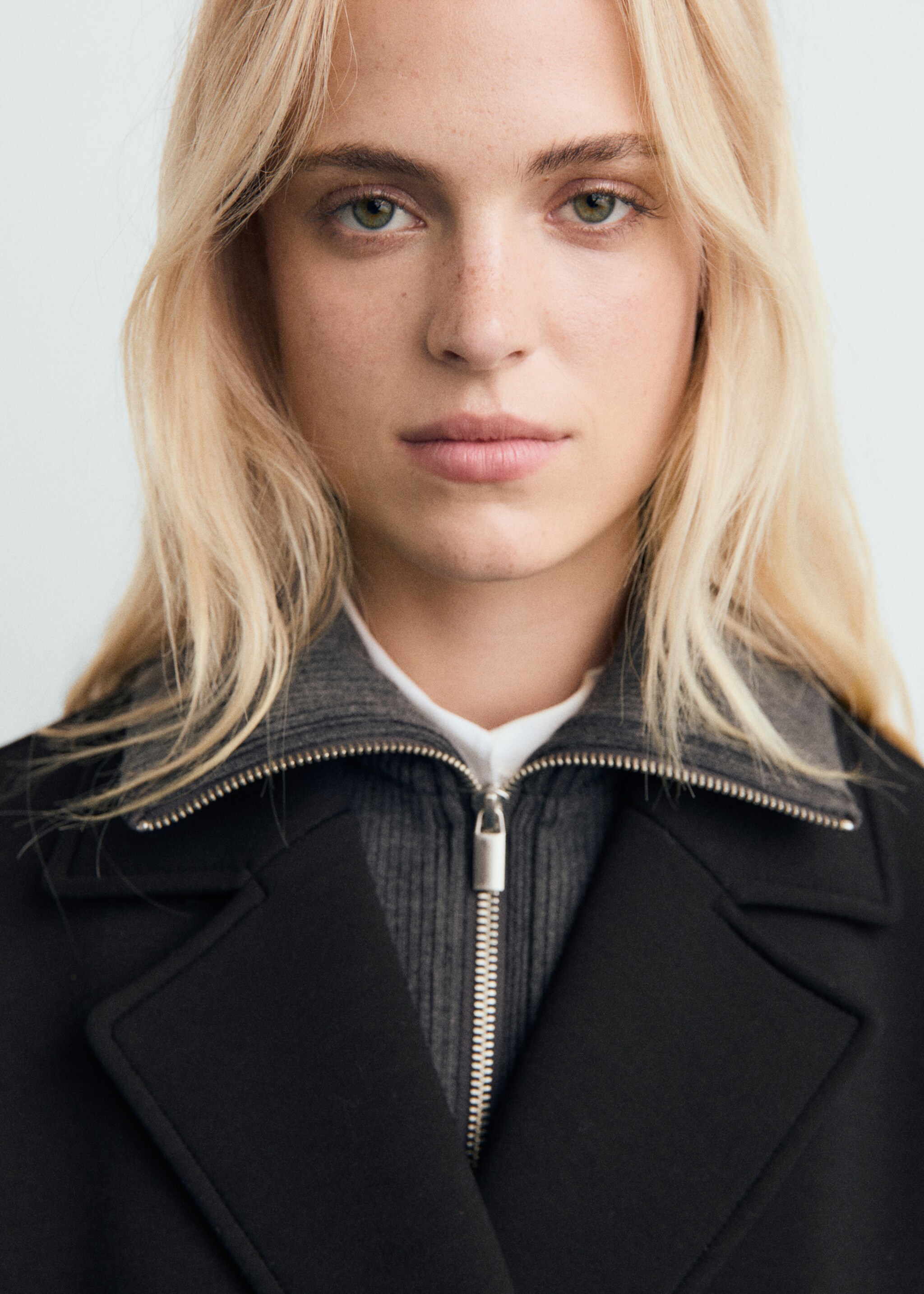Long combined coat - Details of the article 1, Black. Ref: 17087801-00.