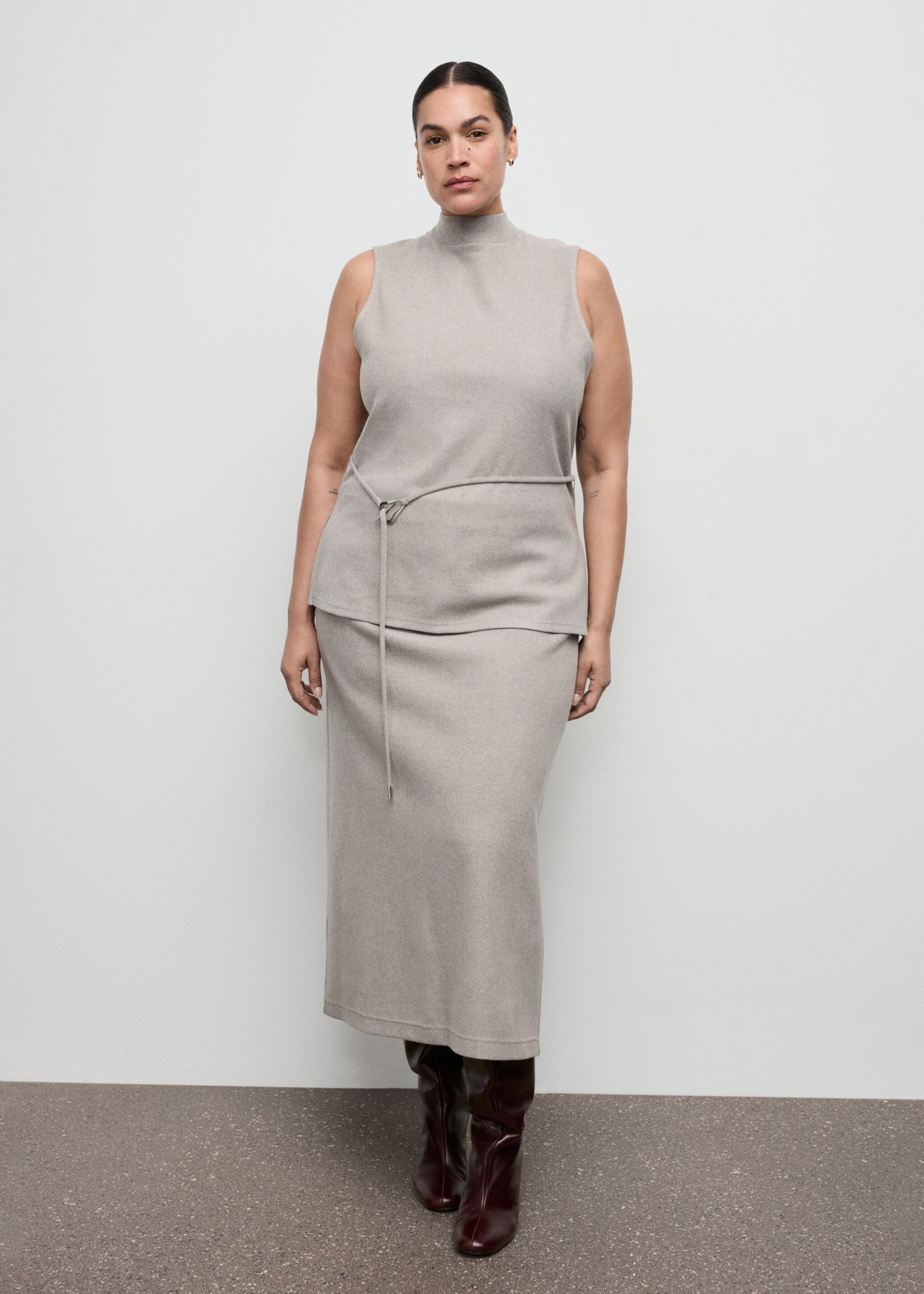Long skirt with elastic waist - Details of the article 3, Medium Brown. Ref: 17087802-00.