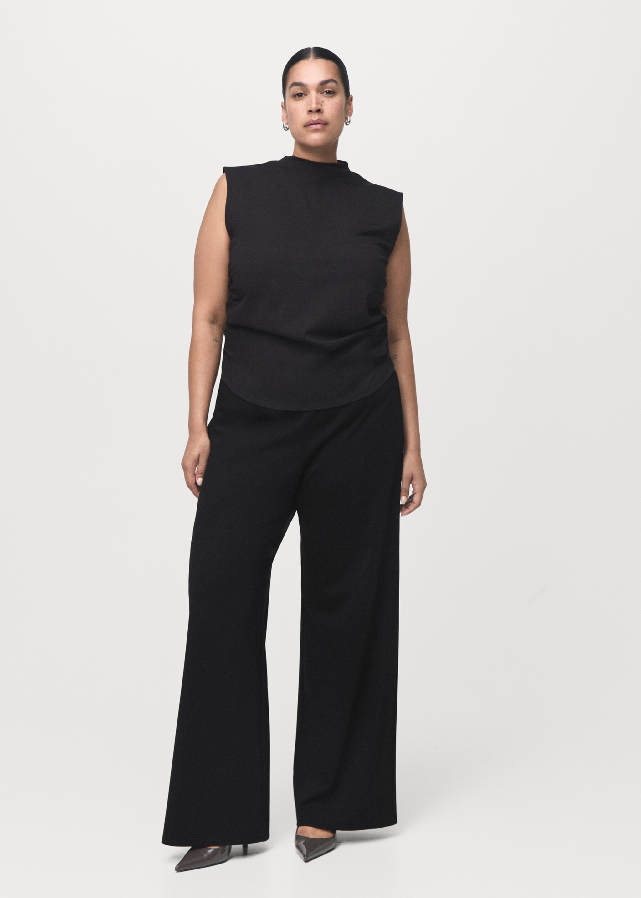 Pantalon droit taille élastique - Détail de l'article 3, Noir. Ref: 17087804-00.