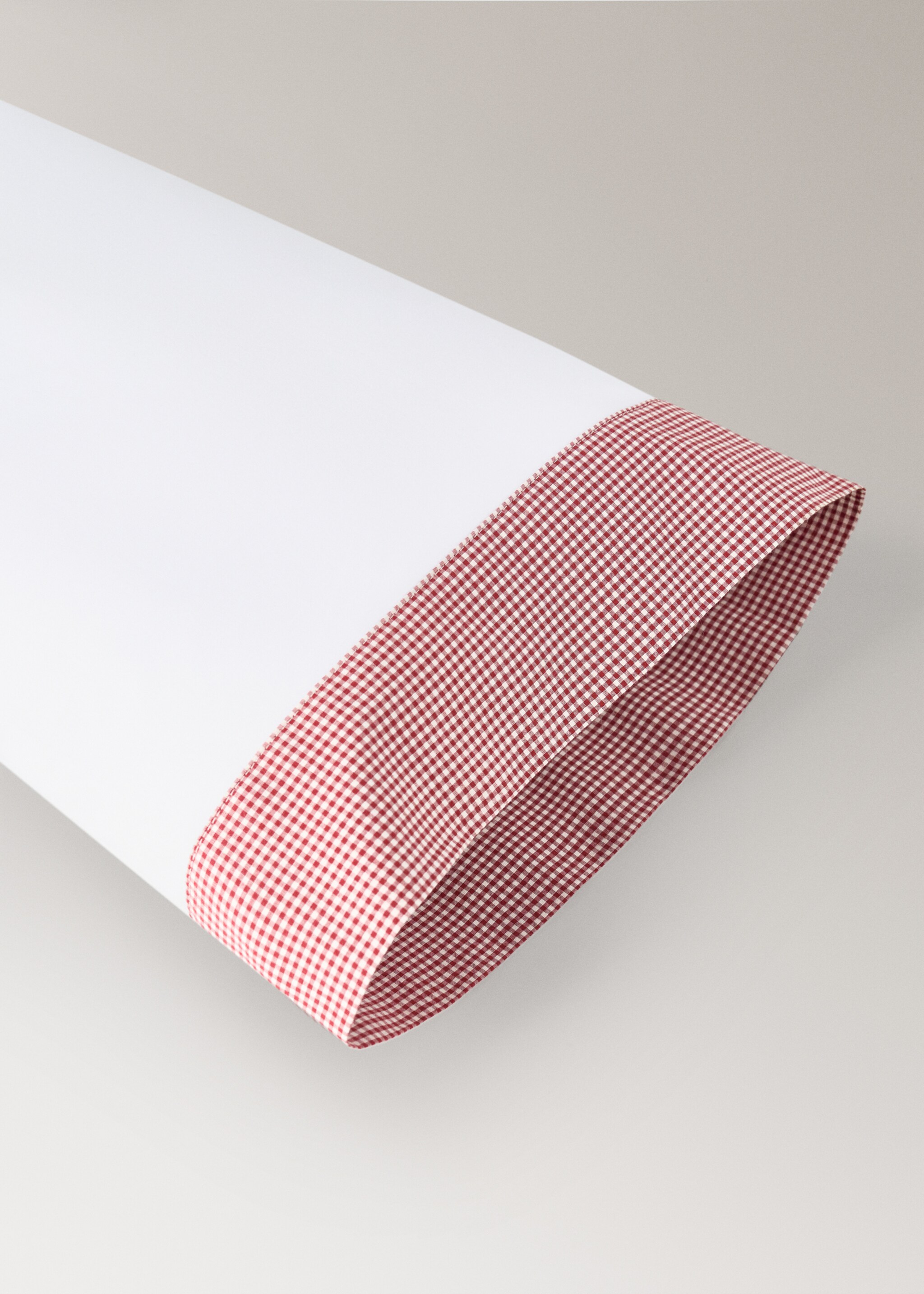 Kinderkissenbezug aus garngefärbtem Vichy-Karo 30x50 cm - Detail des Artikels 1, Rot. Ref: 17087808-00.