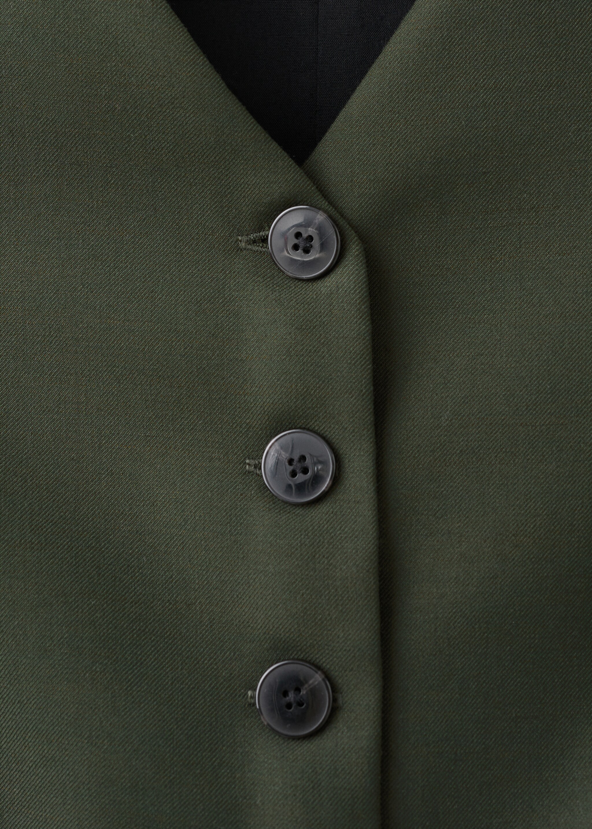 Suit-style jumpsuit with suit - Details of the article 8, Khaki. Ref: 17087809-00.
