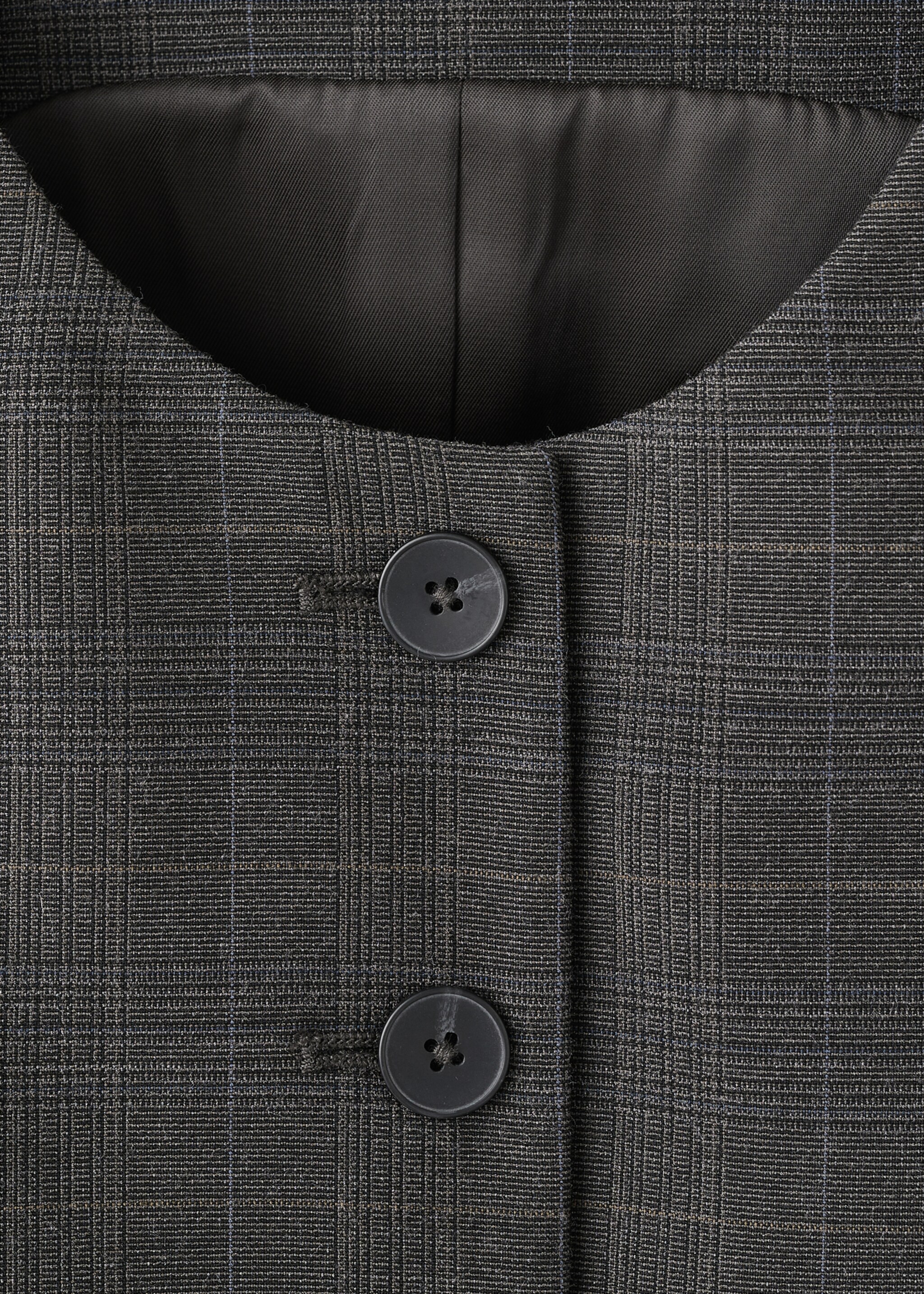 Check suit waistcoat - Details of the article 8, Brown. Ref: 17087811-00.