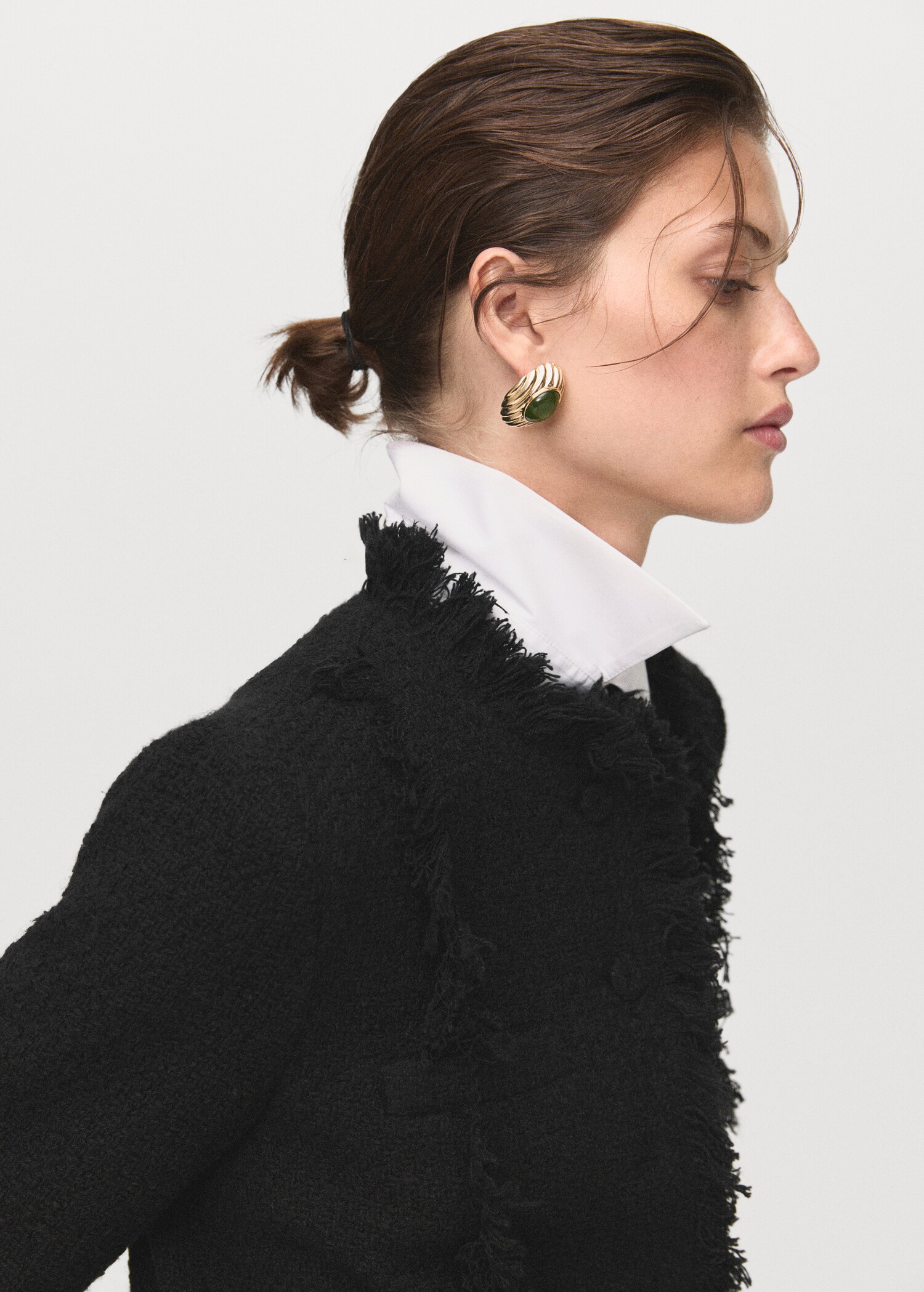 Tweed jacket with frayed ends - Details of the article 1