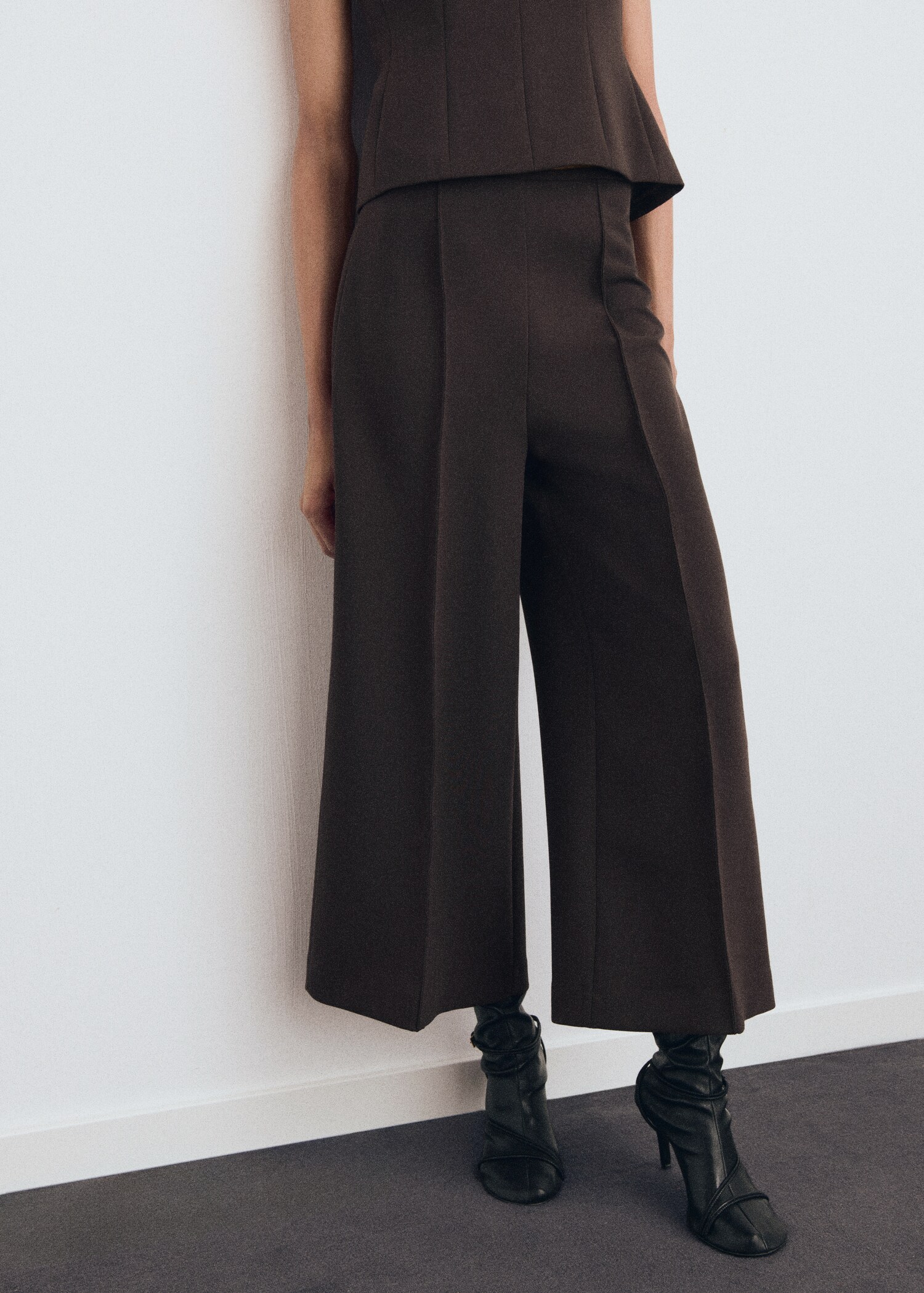 Cropped culotte trousers - Medium plane
