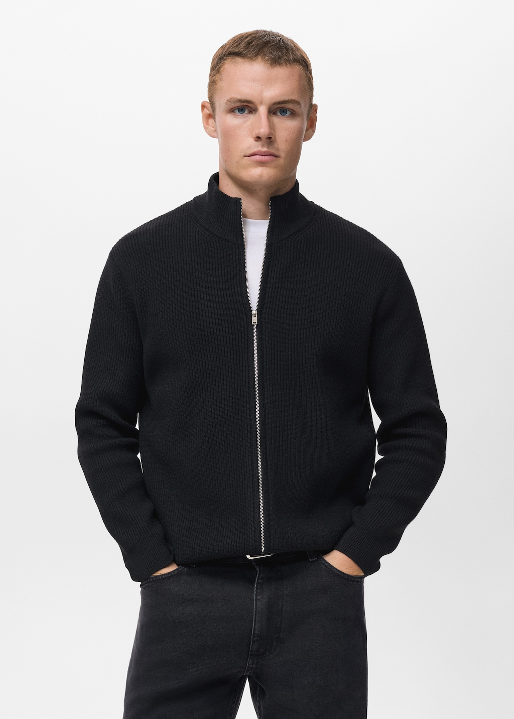 Ribbed-knit cardigan with zipper