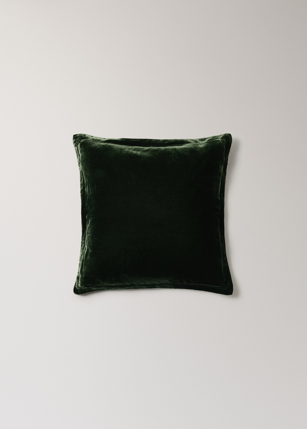 Velvet cushion with trim 17.72 x