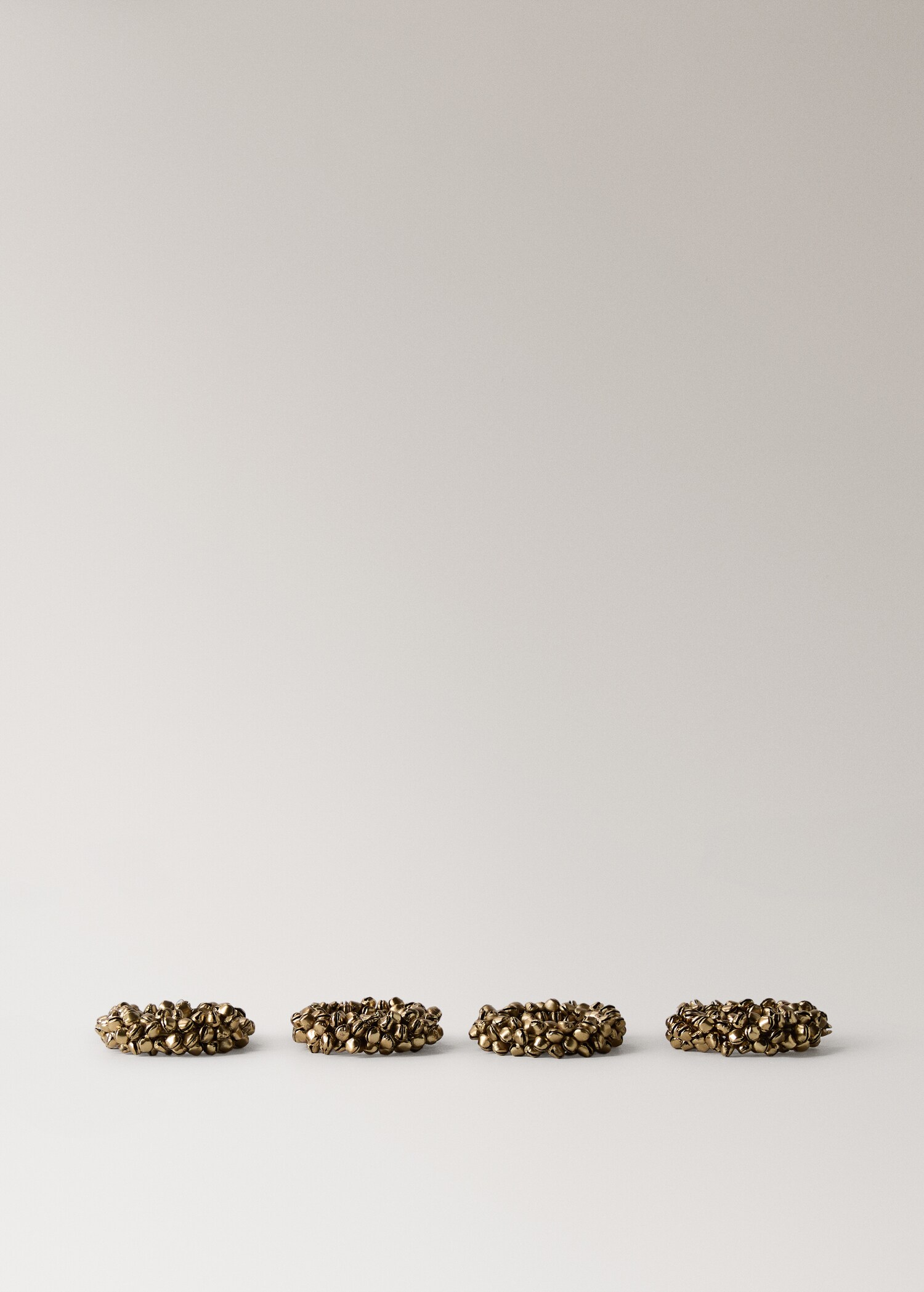 Napkin holder with bell decoration - Προϊόν χωρίς μοντέλο