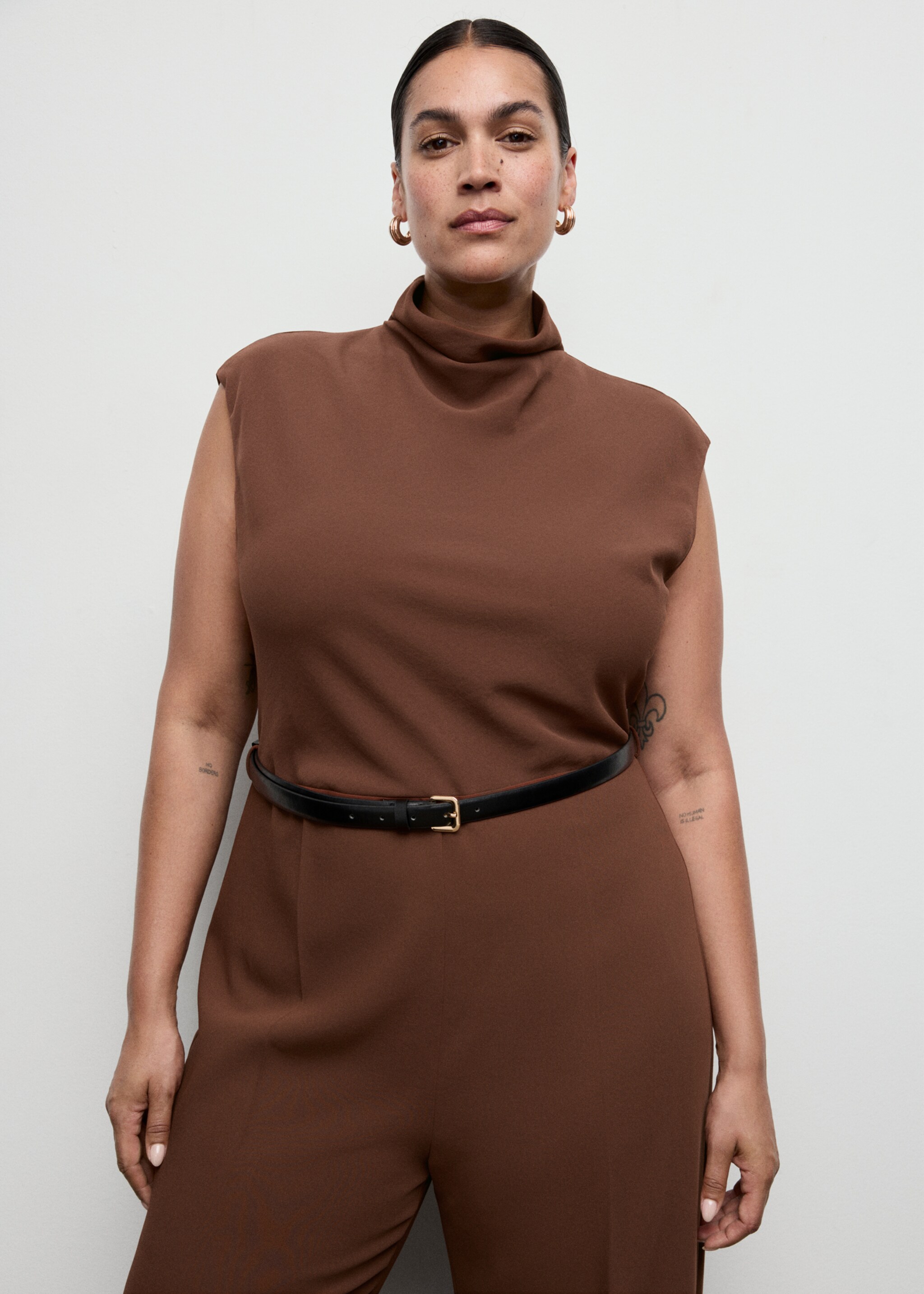 Jumpsuit with draped neck and belt - Details of the article 4, Russet. Ref: 17087906-00.