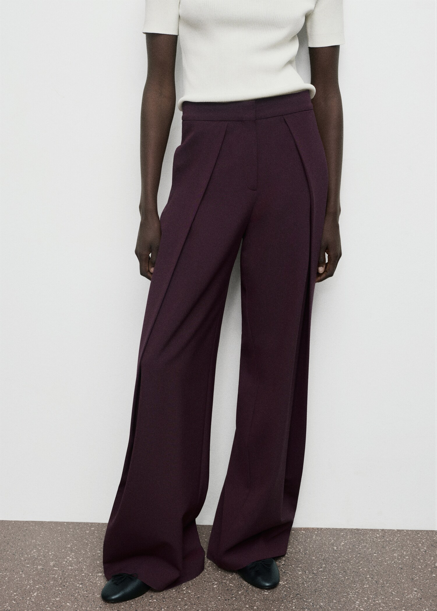 Pantalon large à pinces - Plan moyen