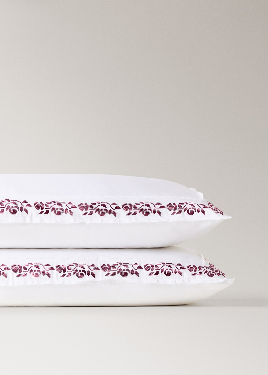 300-thread count satin cotton pillowcase with cross-stitch embroidery, 19.68 x 29.52