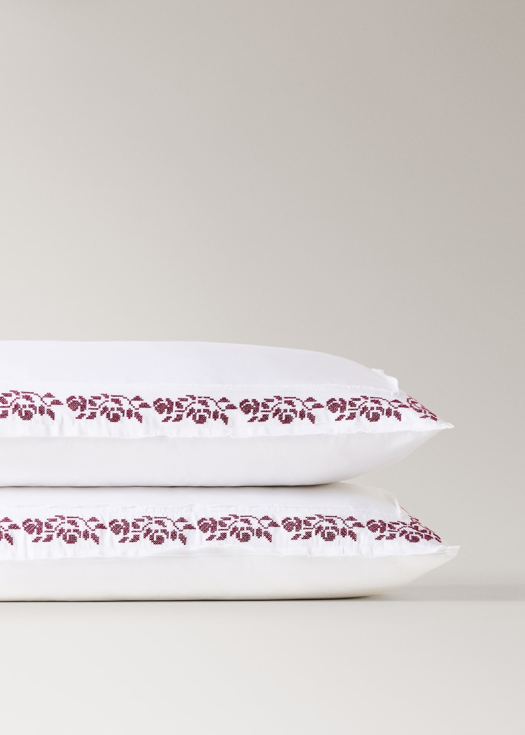 300-thread count satin cotton pillowcase with cross-stitch embroidery, 19.68 x 29.52