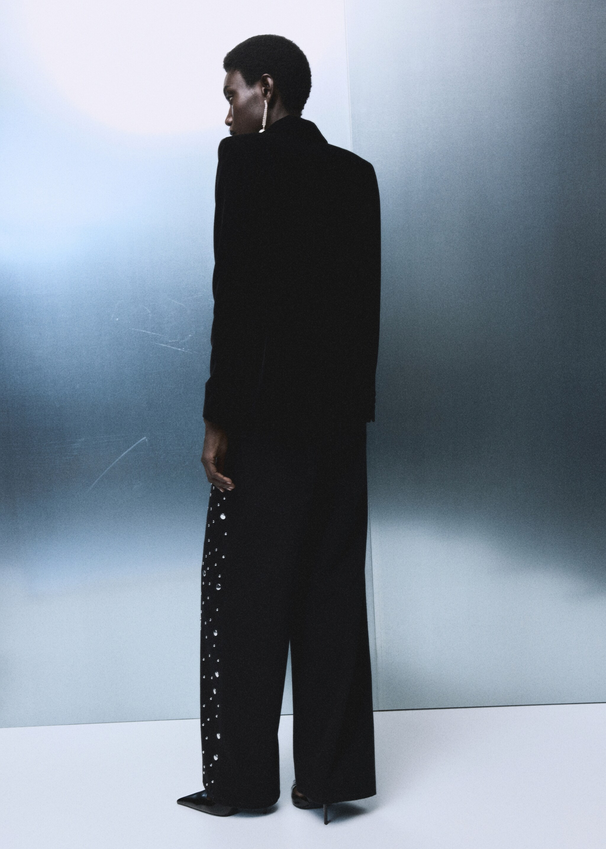 Straight-fit jeans with studs - Reverse of the article, Black denim. Ref: 17088289-00.
