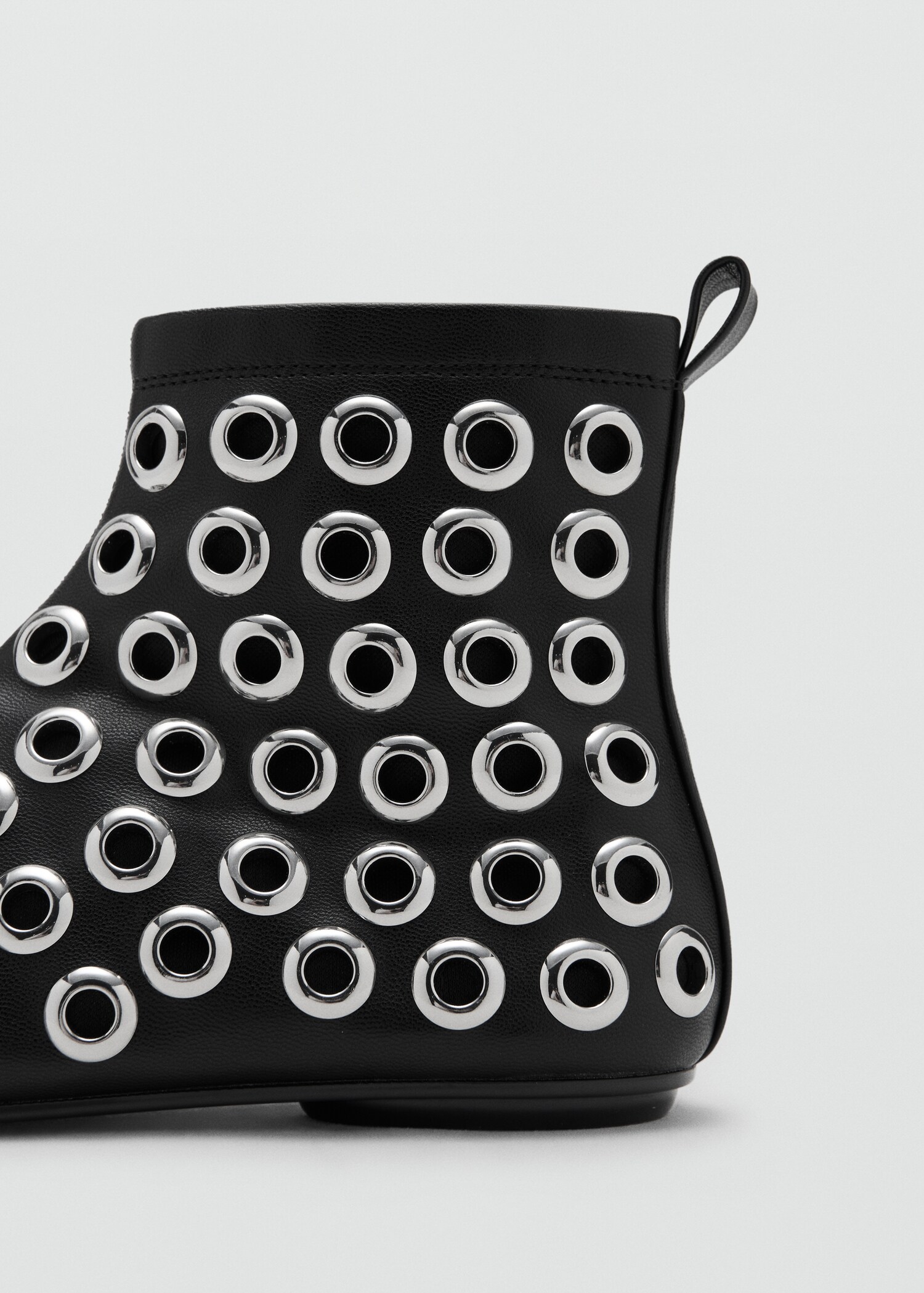 Leather-effect ankle boots with eyelets - Details of the article 1
