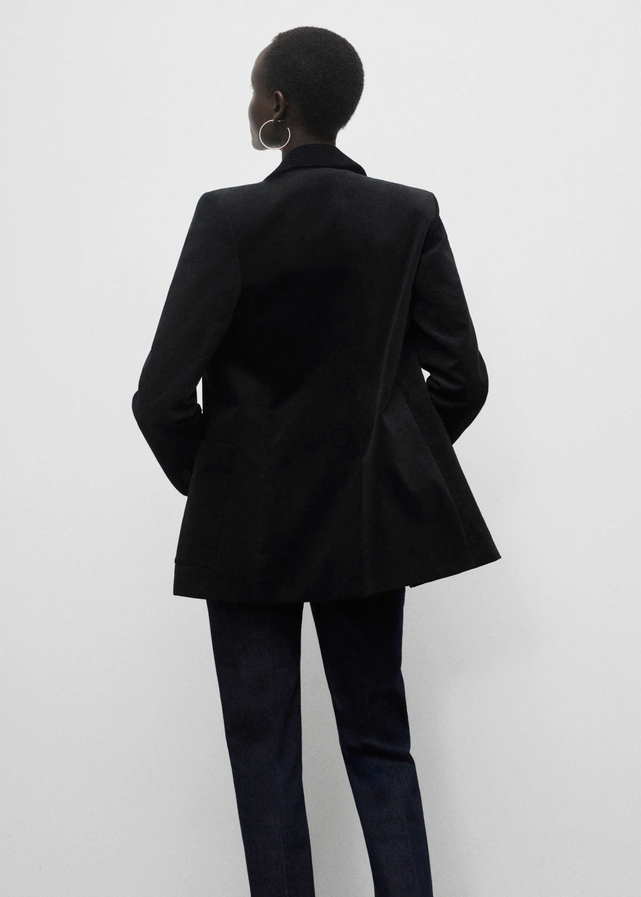 Blazer velvetón bolsillos - Reverso del artículo, Negro. Ref: 17088636-00.