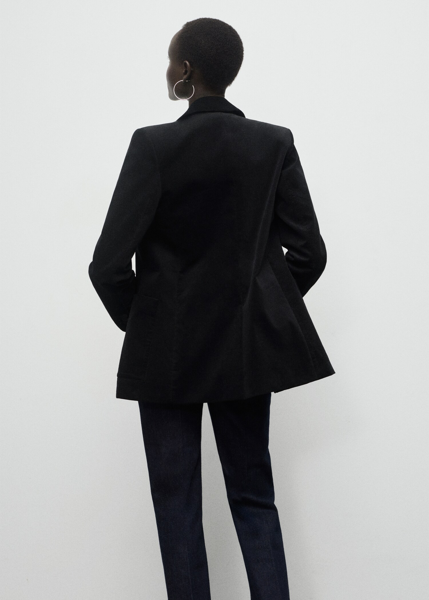 Blazer velvetón bolsillos - Reverso del artículo