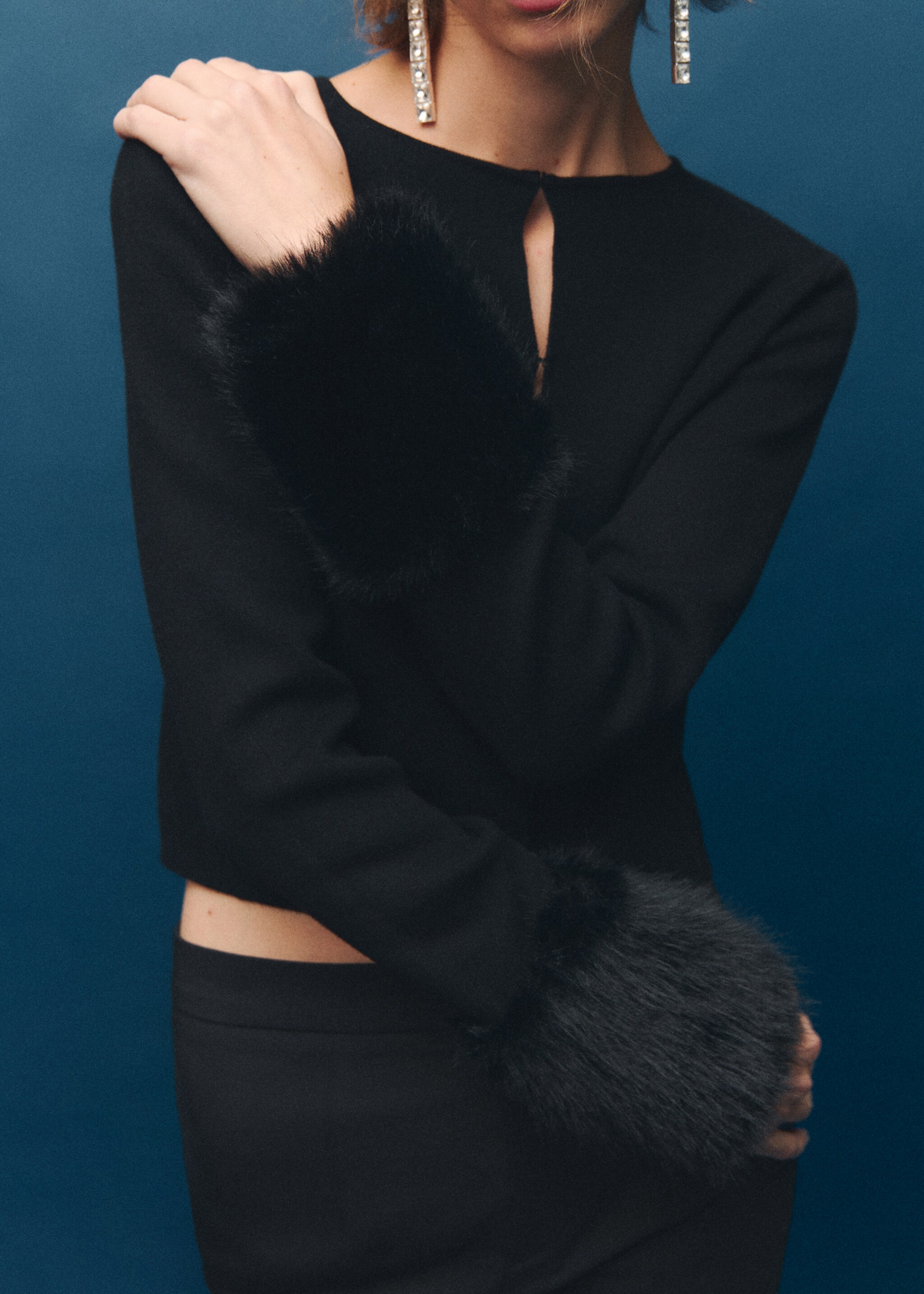 Cardigan with fur-effect cuffs - Details of the article 6, Black. Ref: 17089105-00.
