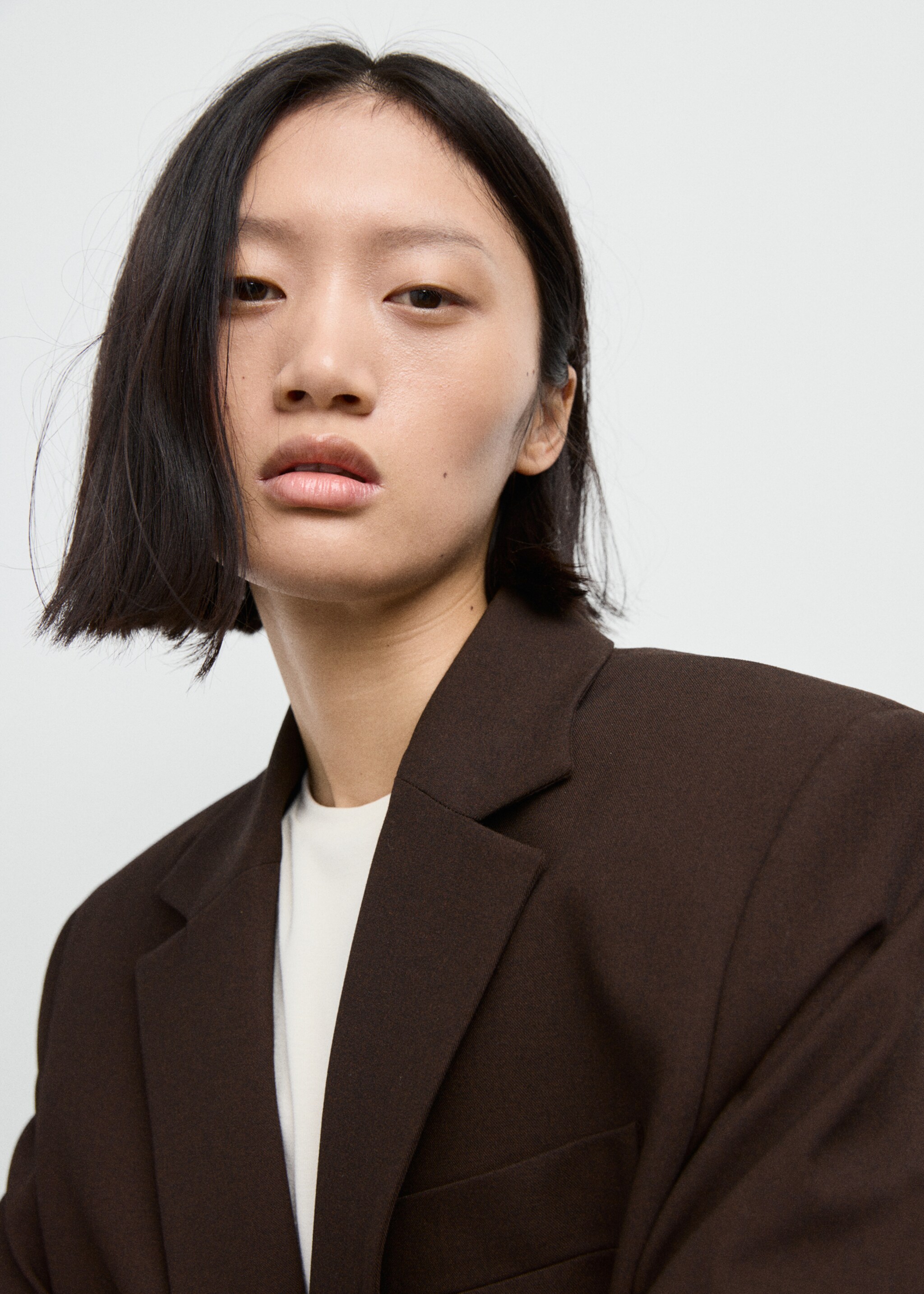 Straight-fit suit jacket - Details of the article 1, Chocolate. Ref: 17089111-00.