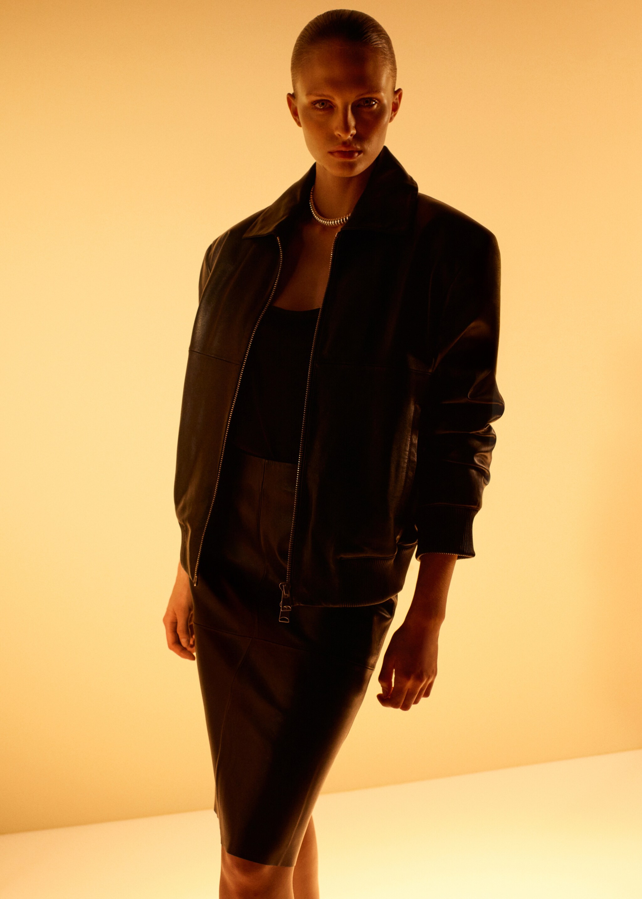 Leather pencil skirt - Details of the article 2, Black. Ref: 17089116-00.