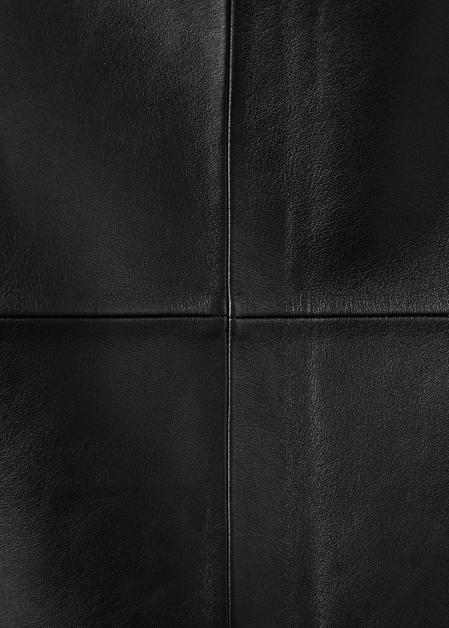 Leather pencil skirt - Details of the article 8