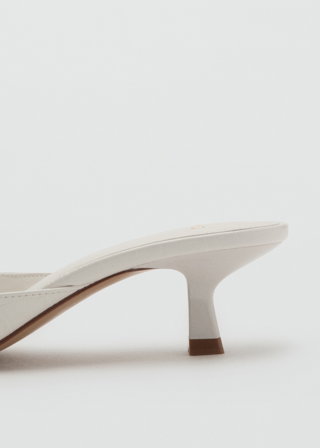 Kitten heel sandals - image 3