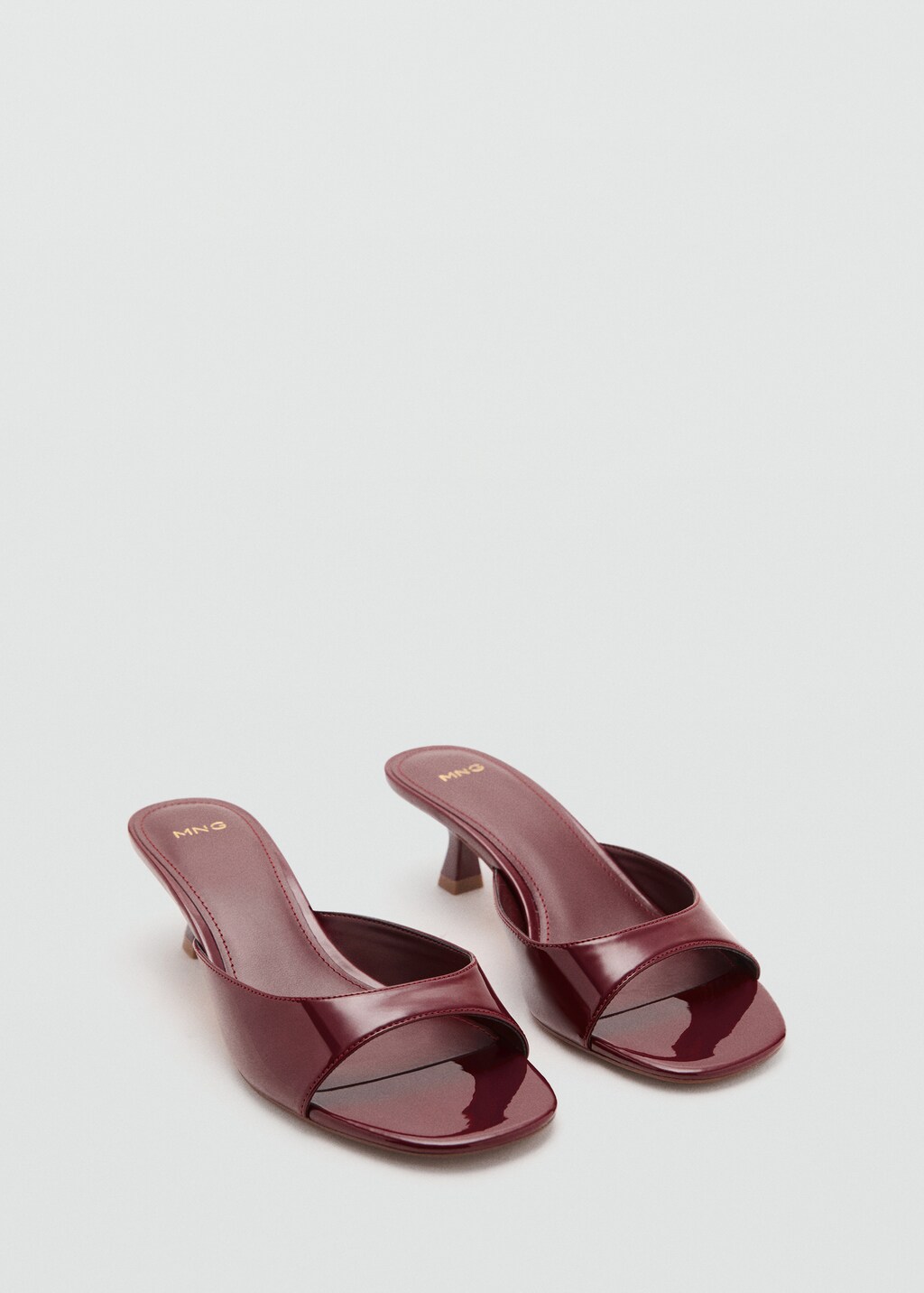 Kitten heel sandals - image 5