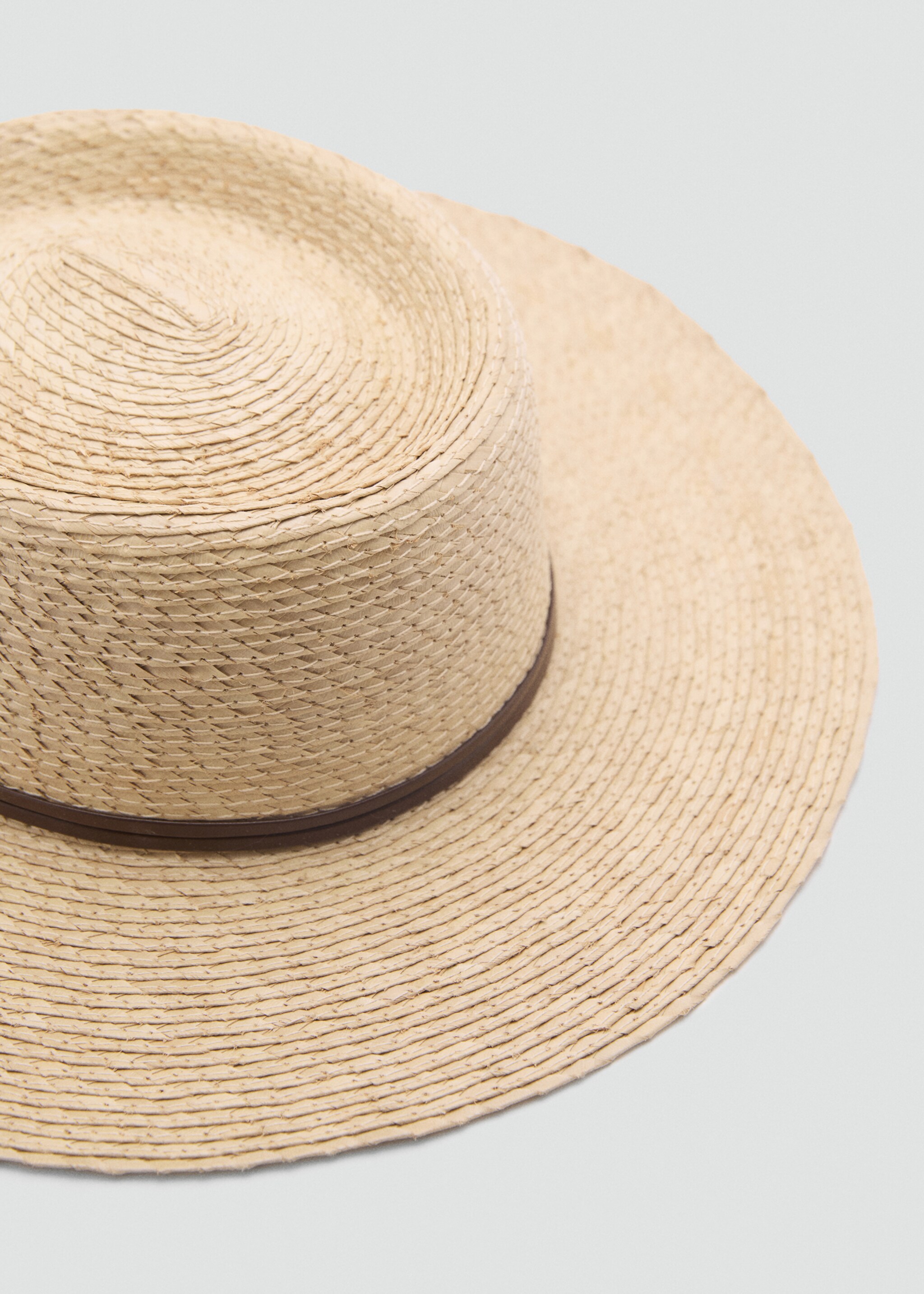 Sombrero fibra natural cinta contraste - Plano medio