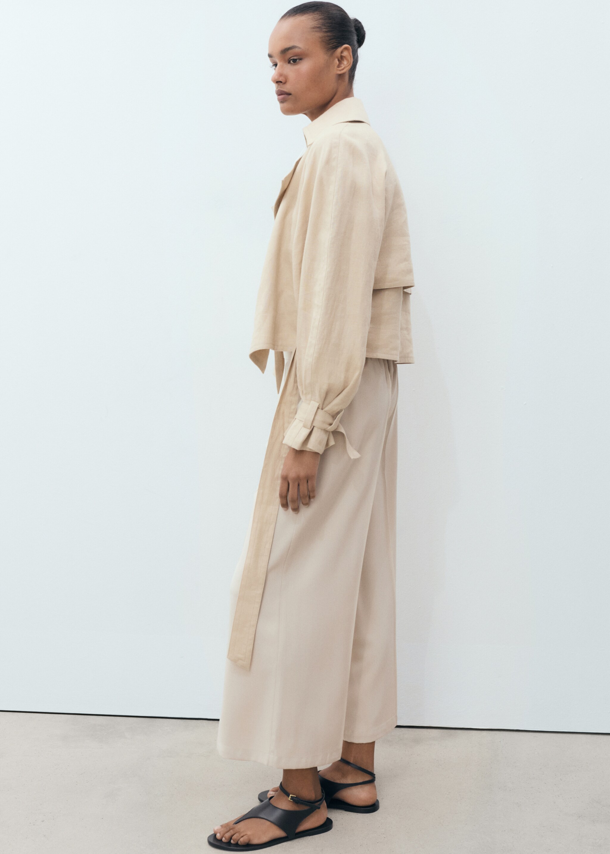 Flowy palazzo trousers - Details of the article 2, Beige. Ref: 17091129-00.