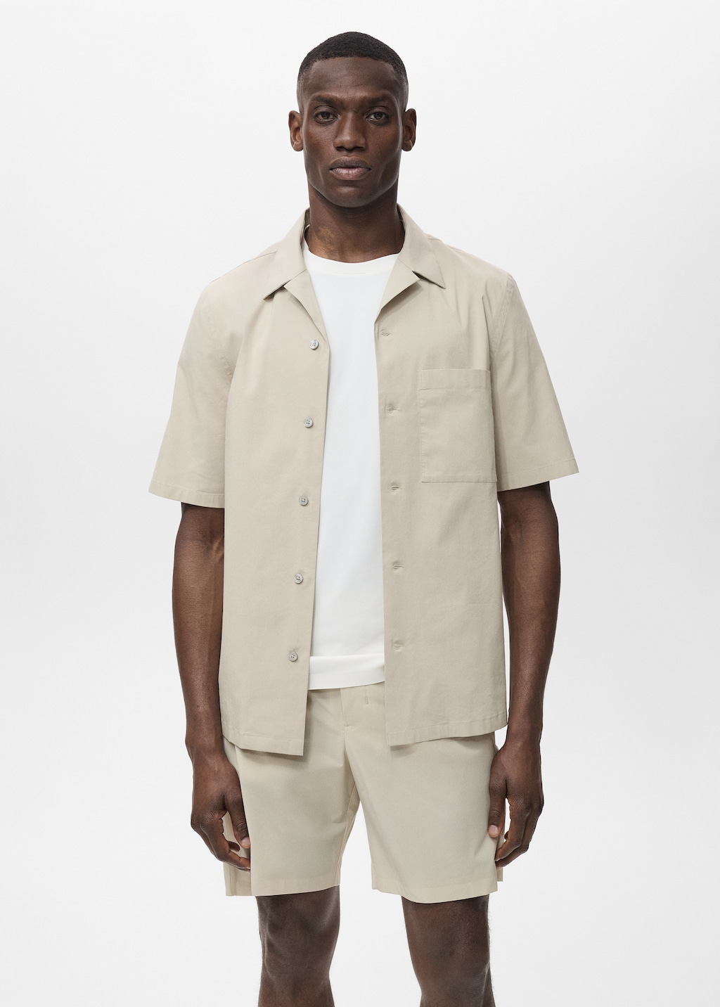 Regular-fit shirt with chest pocket