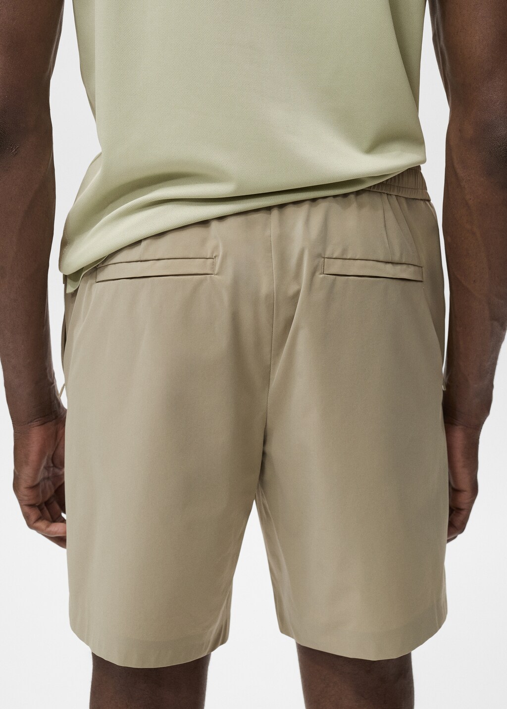 Water-repellent bermuda shorts - Men | MANGO USA