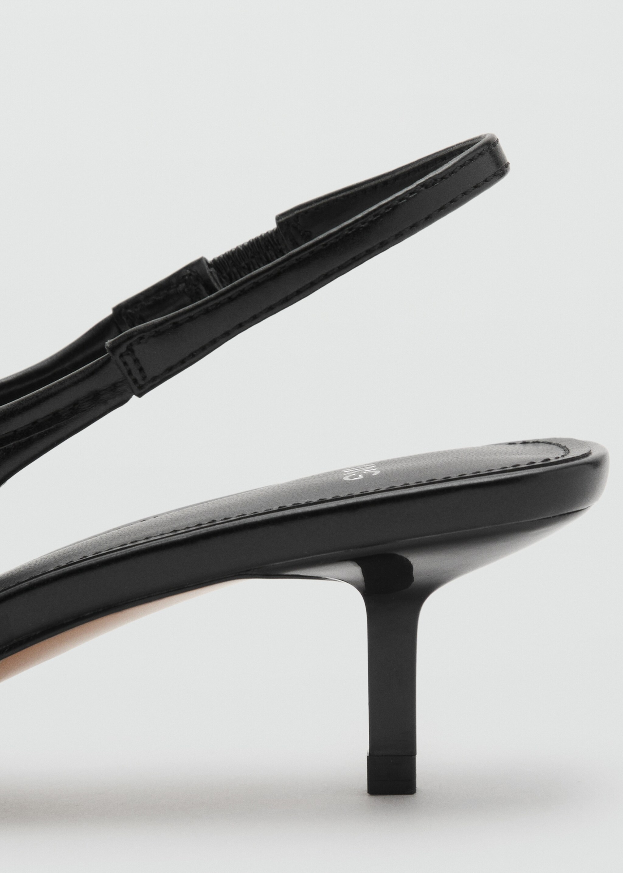 Heeled mesh shoes - Details of the article 1
