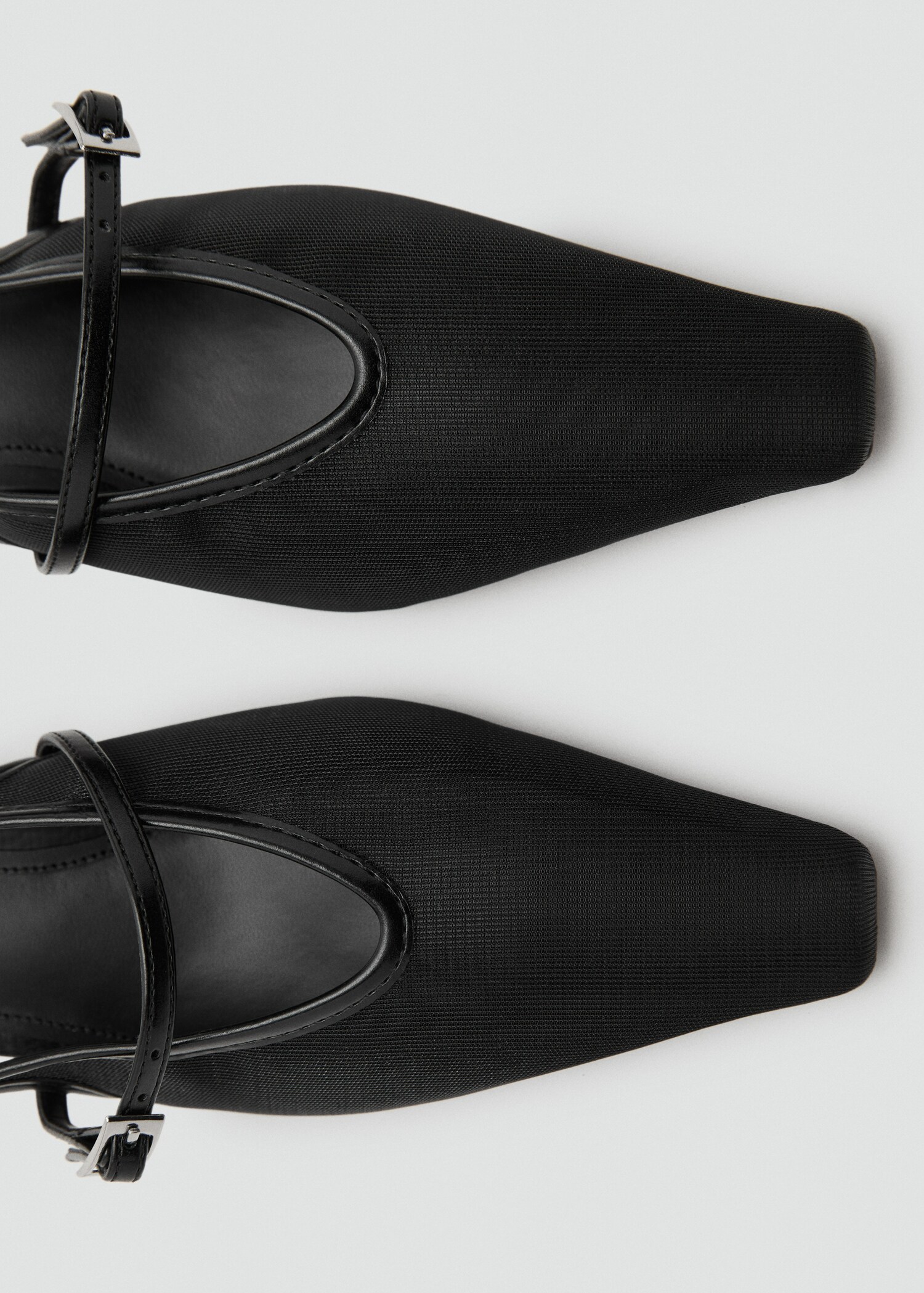 Heeled mesh shoes - Details of the article 2