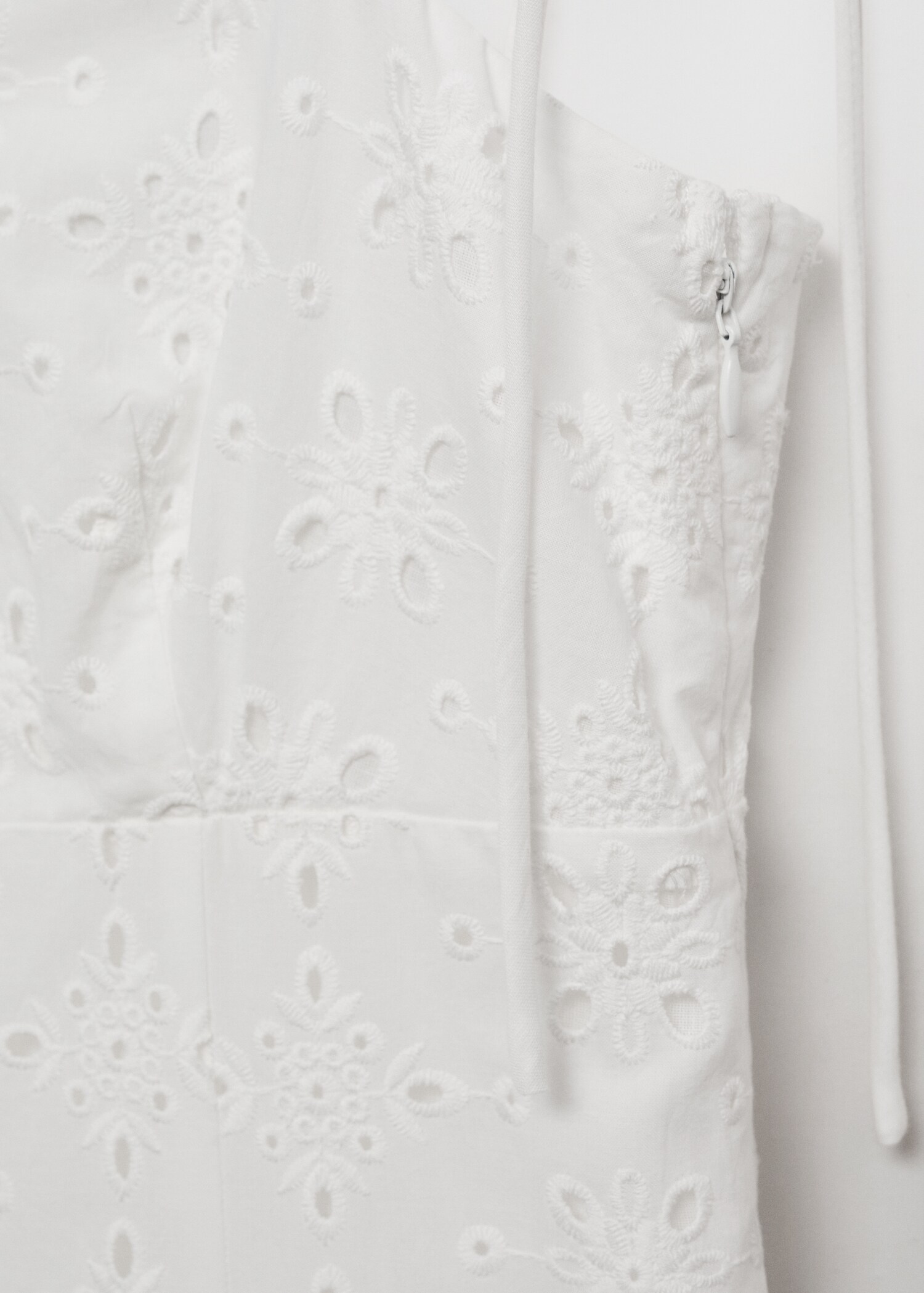 Die-cut midi dress - Details of the article 8