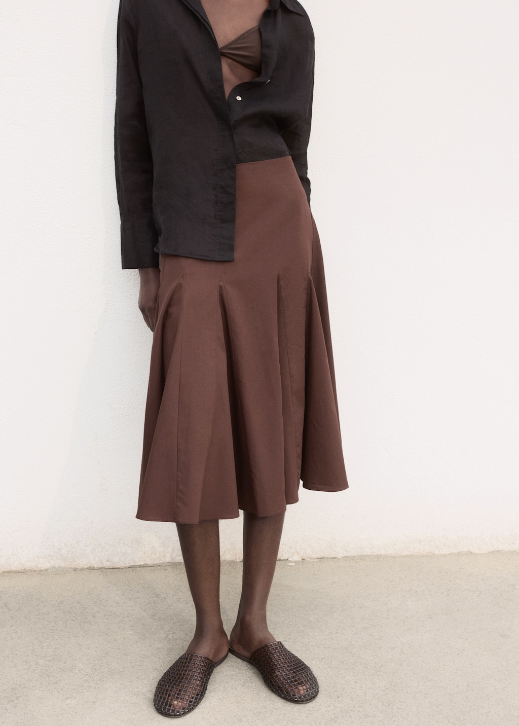 Pleated midi-skirt