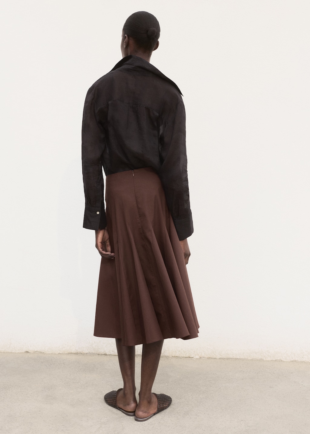 Pleated midi-skirt