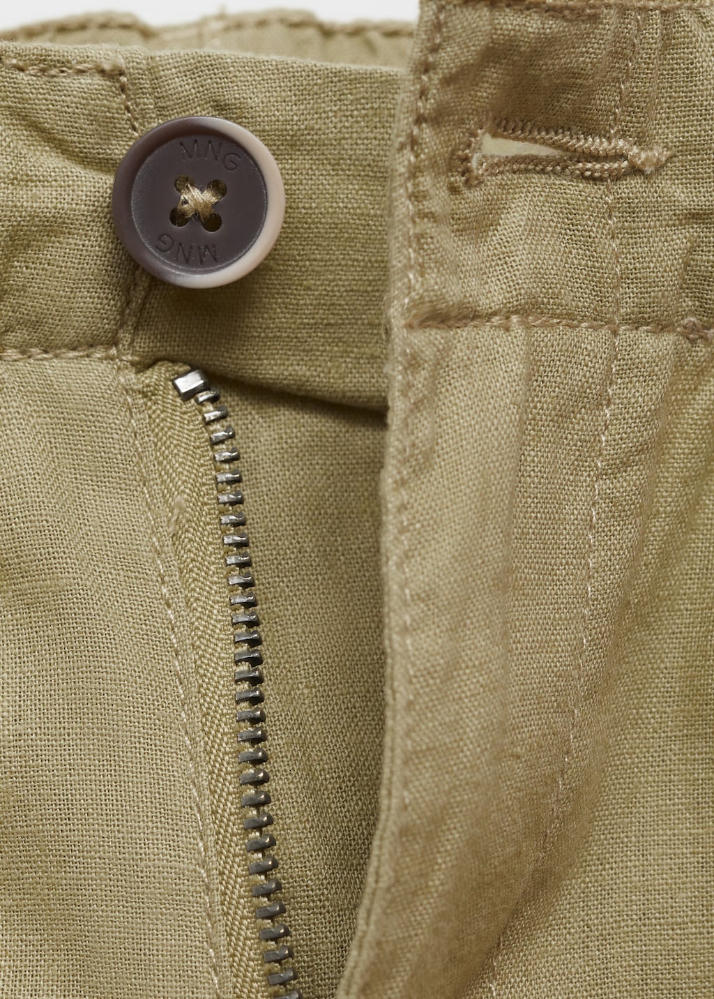 Linen-blend Bermuda shorts