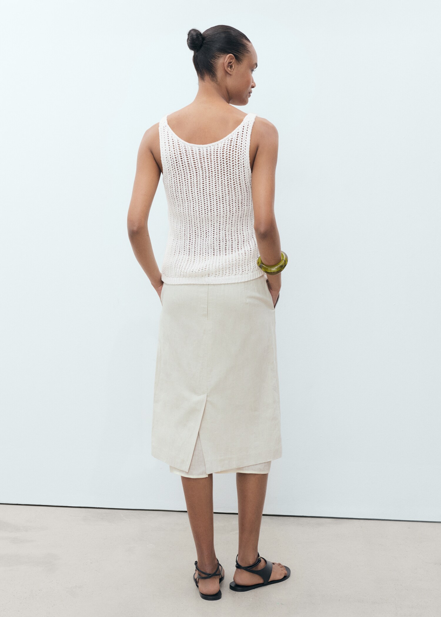 Crochet top with straps - Reverse of the article