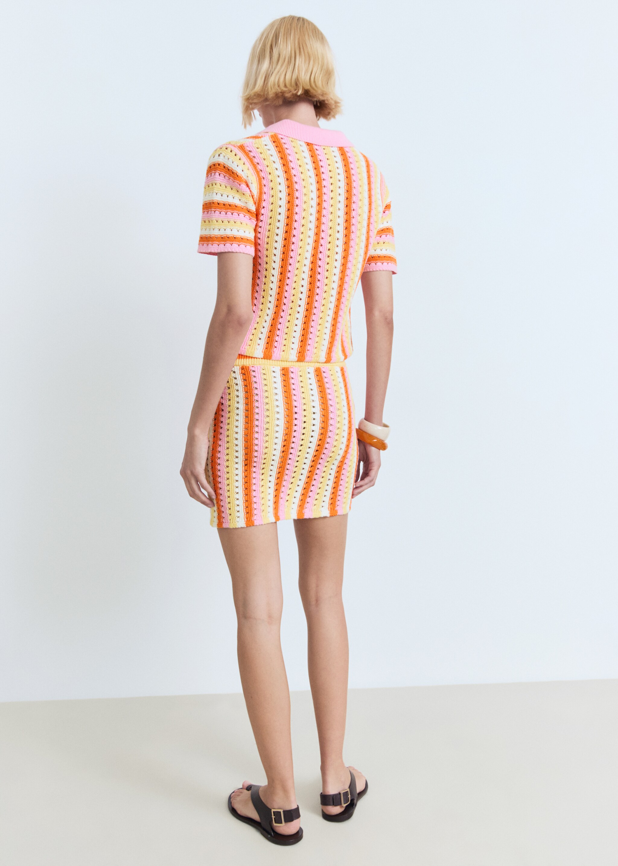 Two-tone striped crochet skirt - Reverse of the article