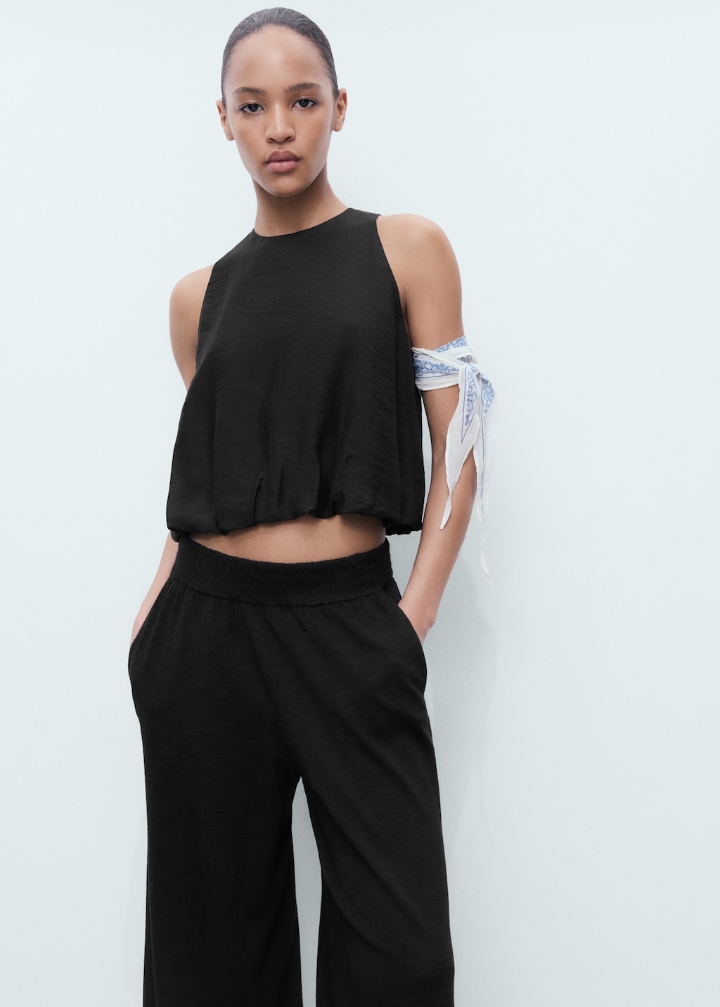 Fine-knit straight-fit pants