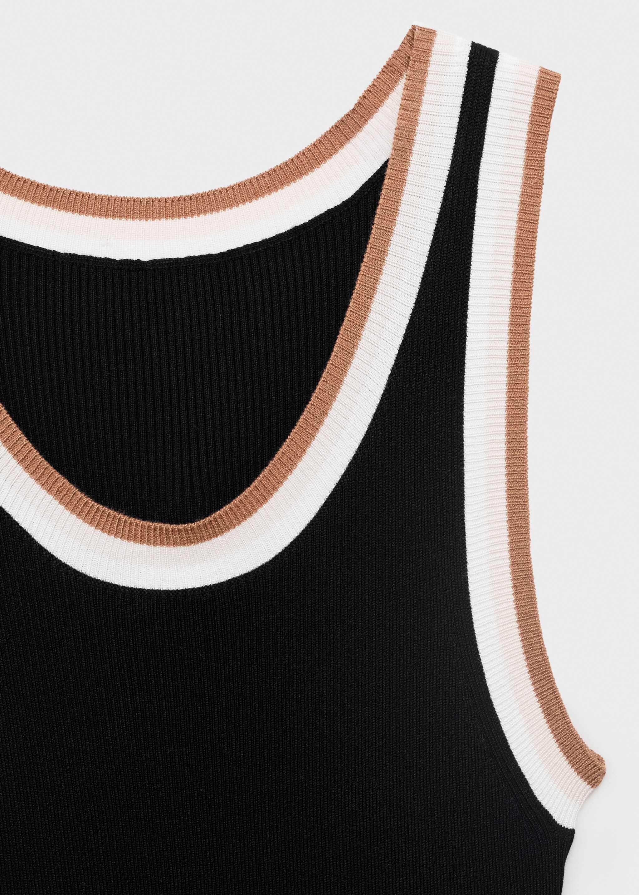 Robe maille détails contrastants - Détail de l'article 8