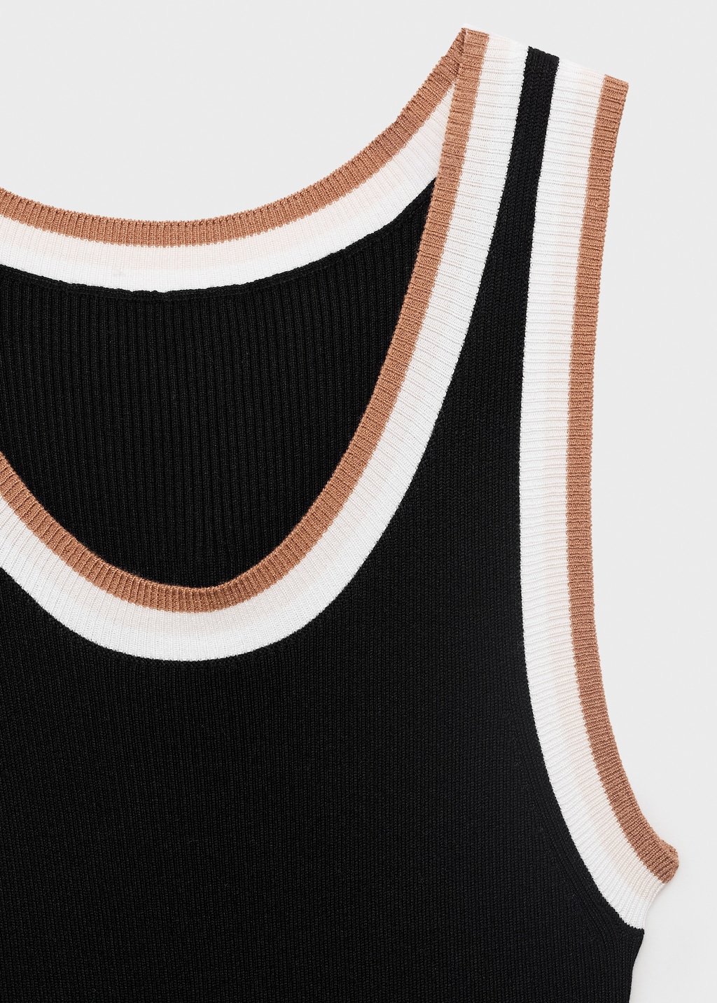 Knitted dress with contrasting details