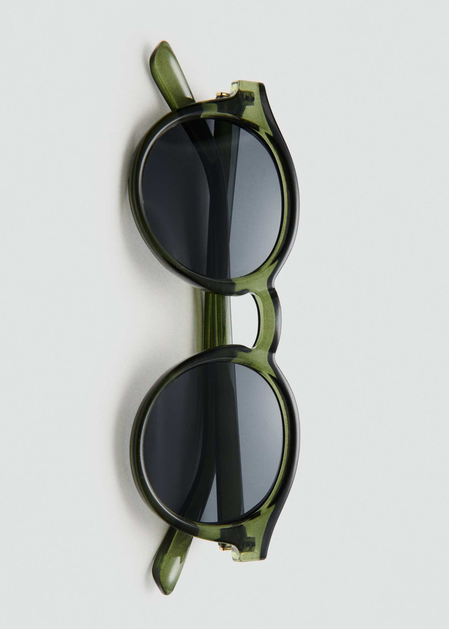 Semi-transparent frame sunglasses - Details of the article 2
