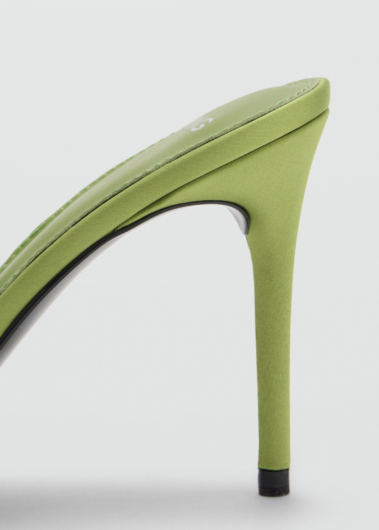 Satin-effect heeled sandal - Details of the article 1