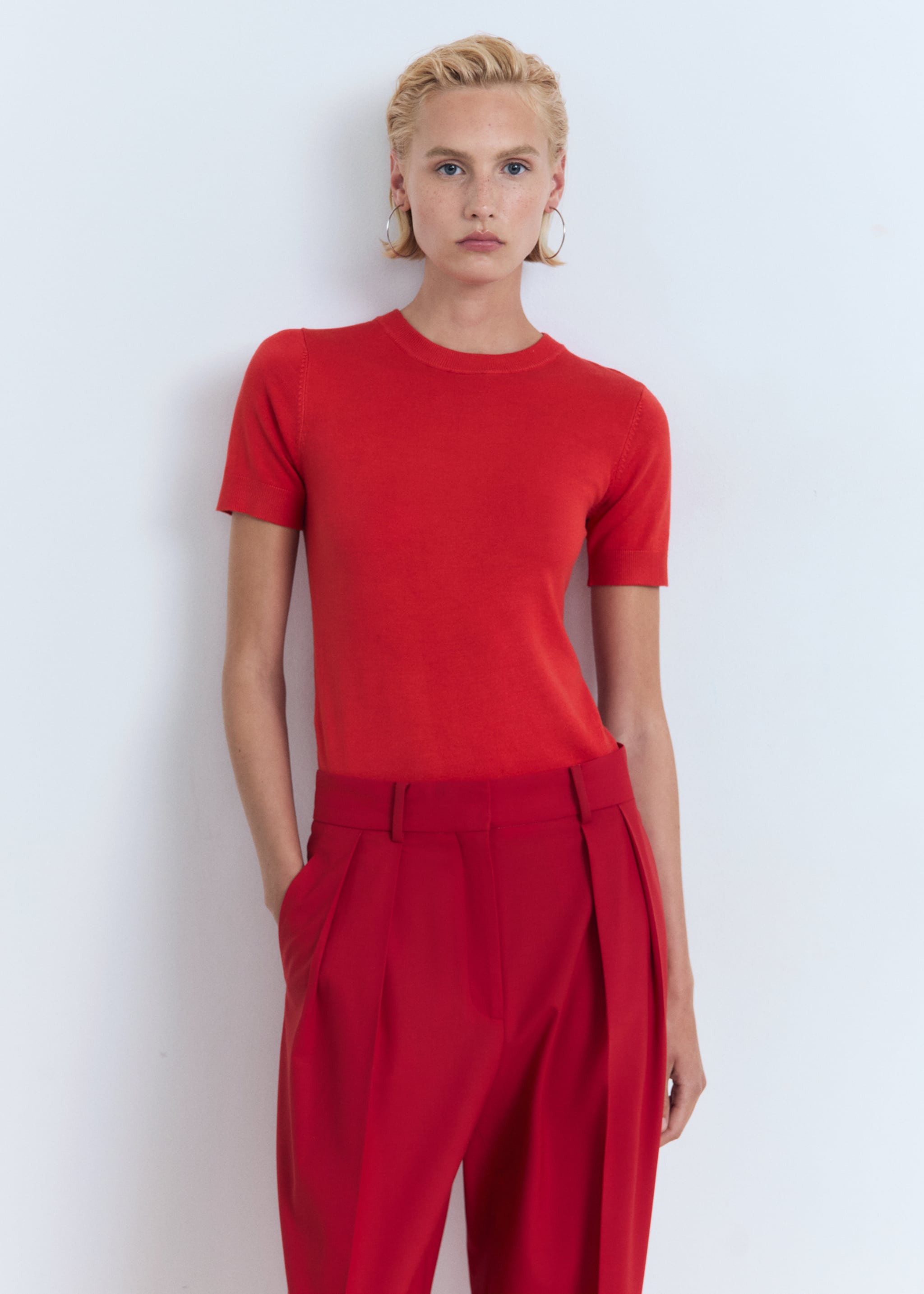Short-sleeved fine-knit sweater - Details of the article 6