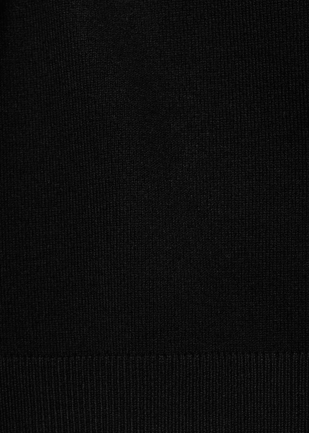 Short-sleeved fine-knit sweater