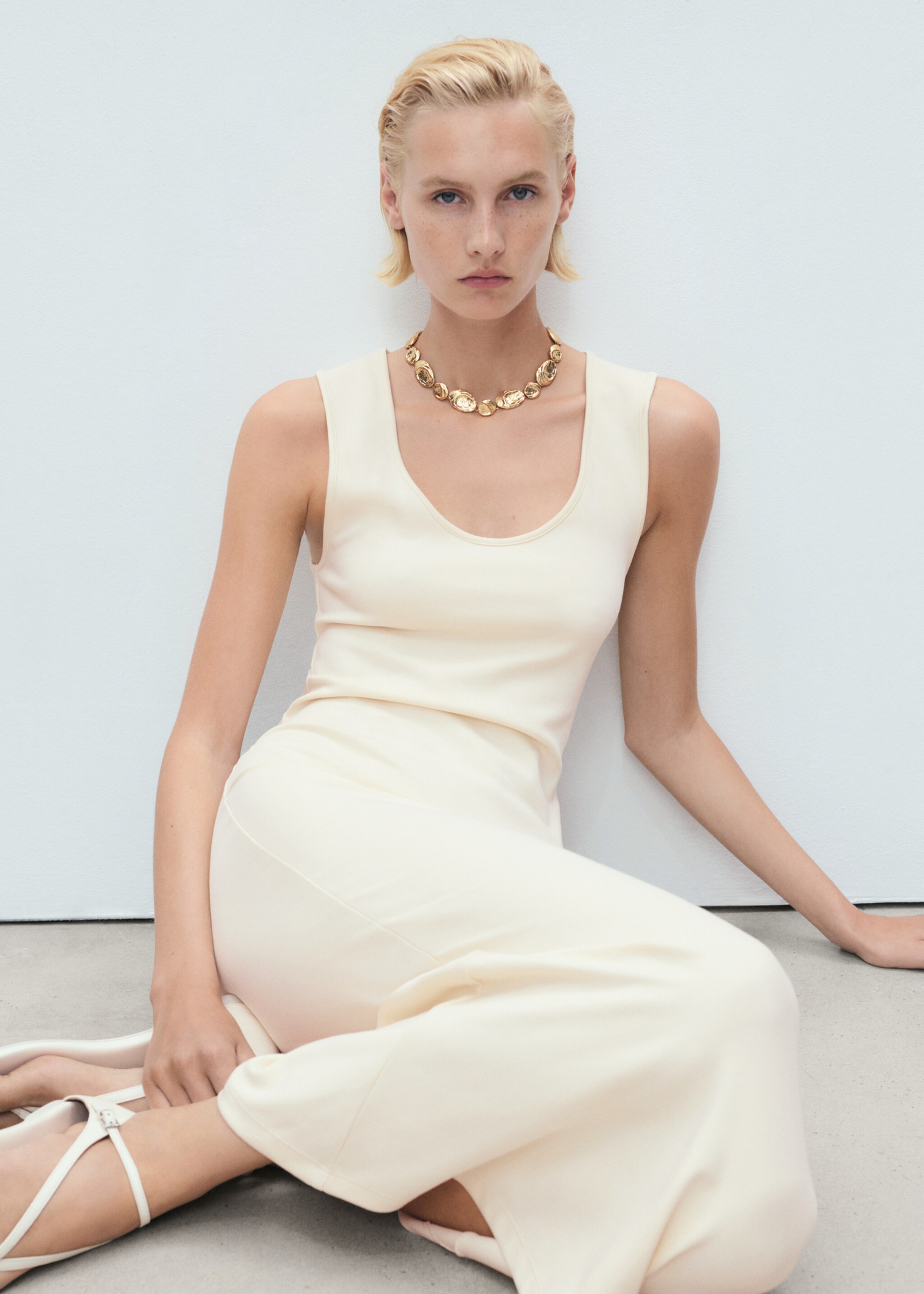 Fitted midi-dress - Details of the article 2