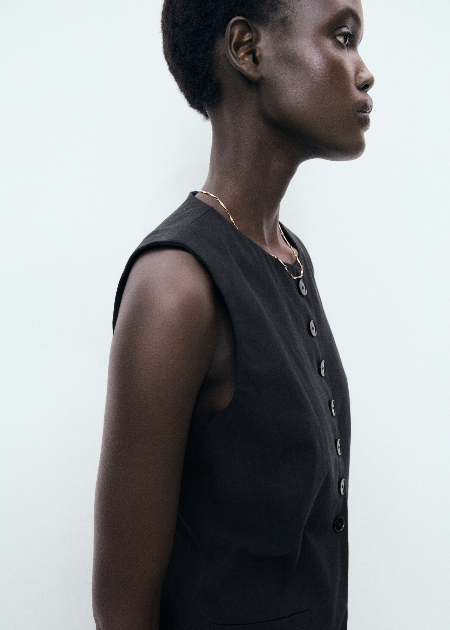 Suit waistcoat with buttons - Details of the article 2