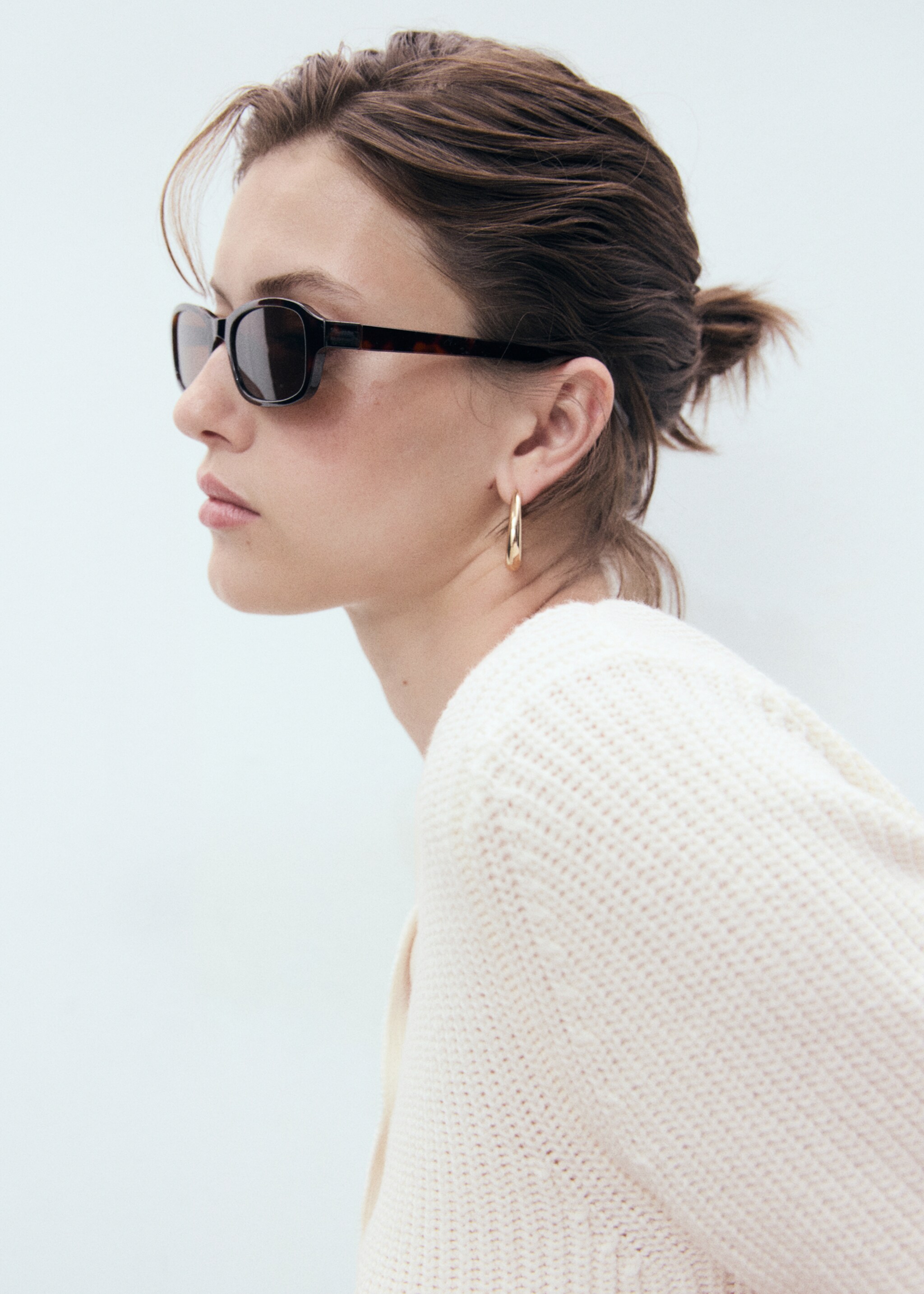 Short-sleeved knitted cardigan - Details of the article 1
