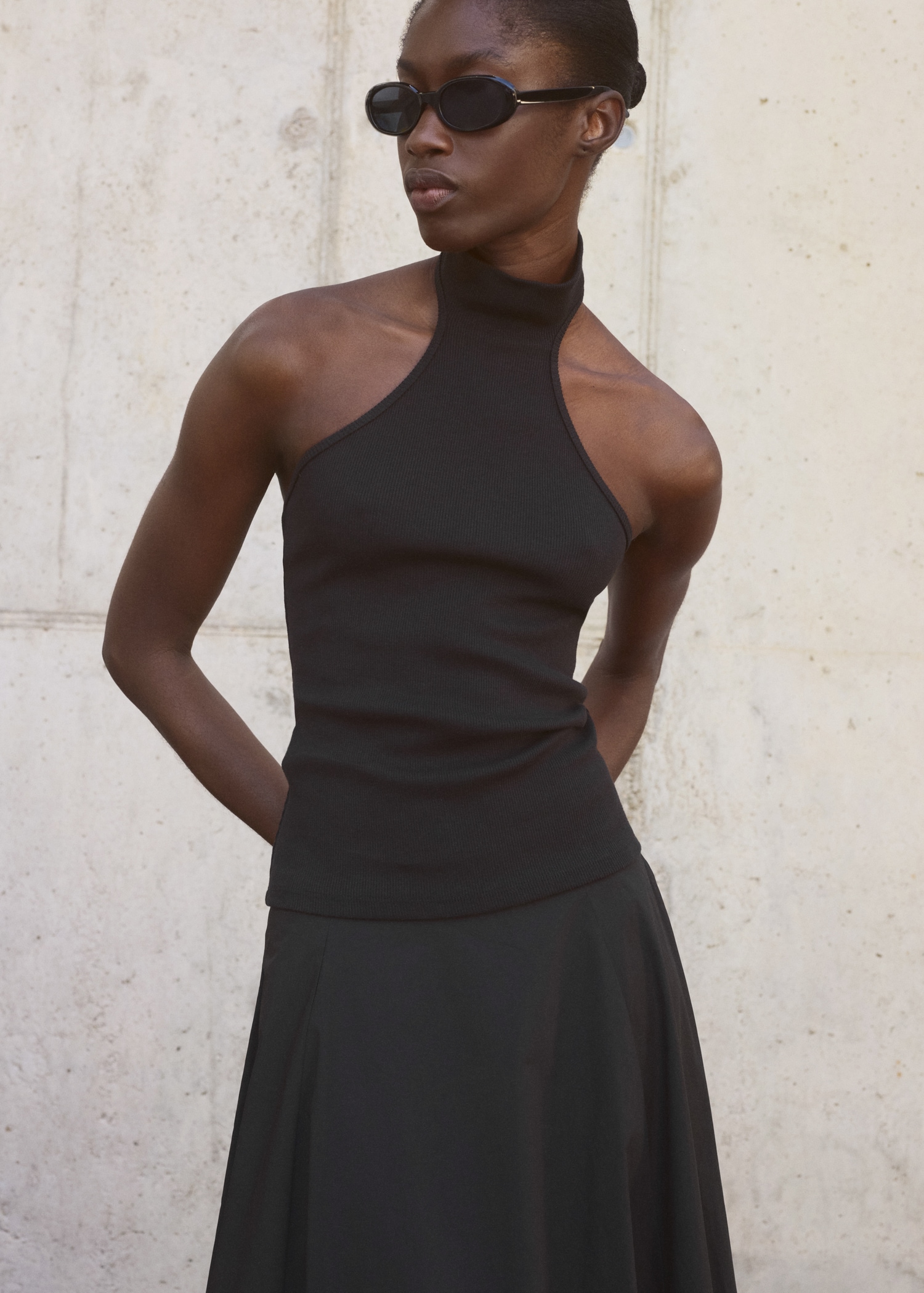 Top halter punto - Plano medio