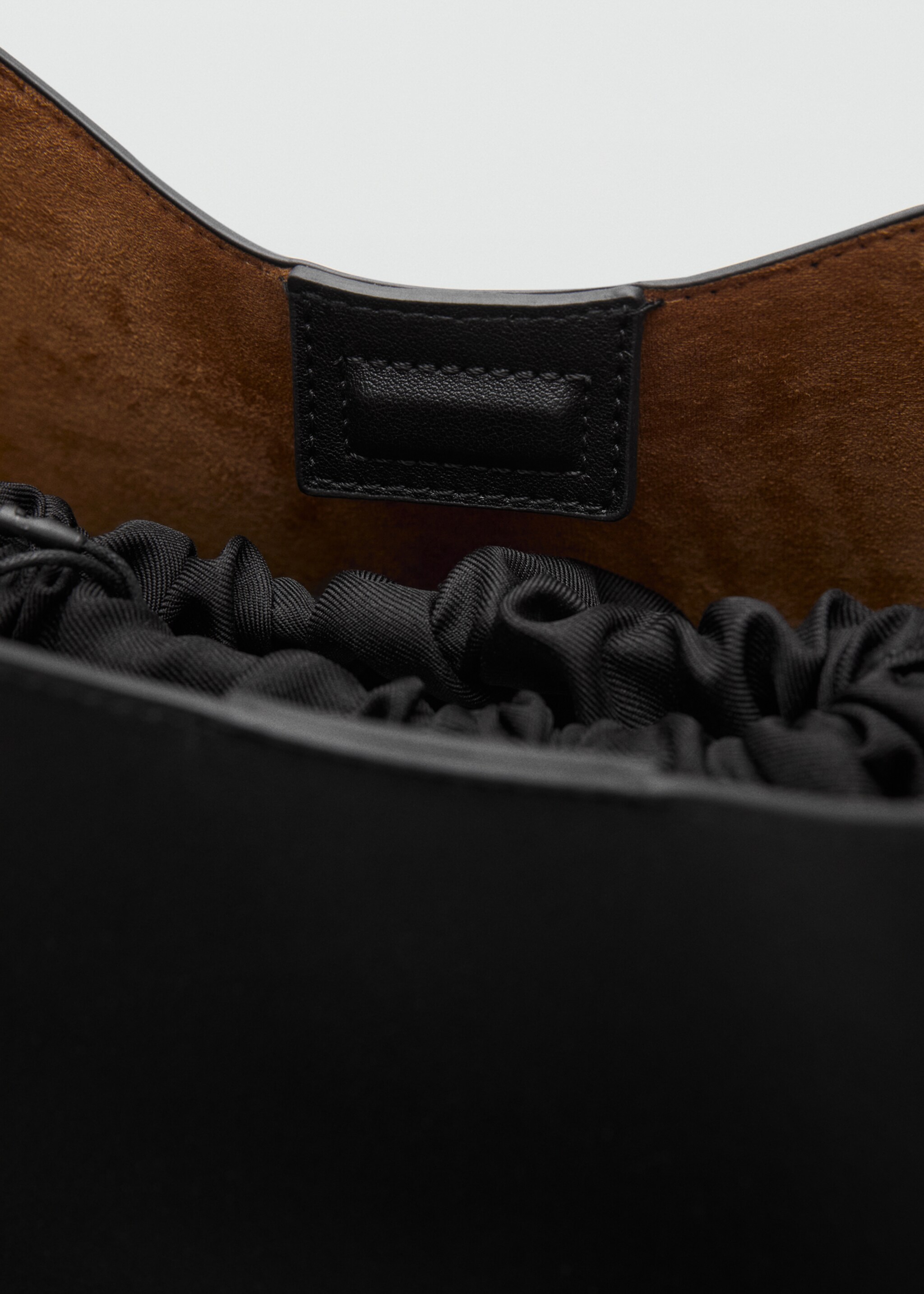 Shopper-Bag mit Schnallendetail - Detail des Artikels 2